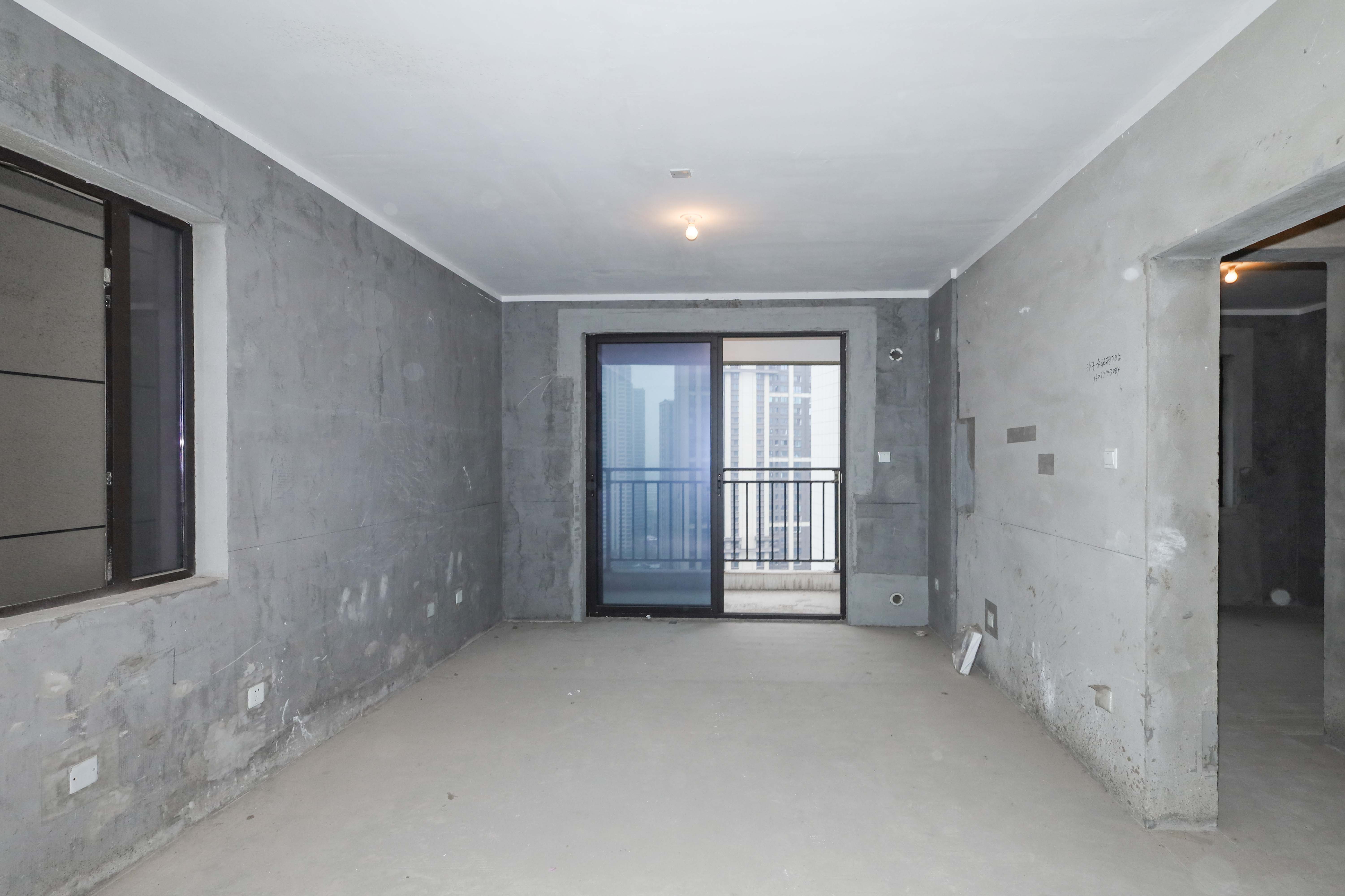 中国铁建梅溪青秀二期  3室2厅2卫   119.00万