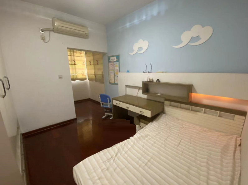 青年乐园 4室2厅2卫 60.0万 青年乐园 4室2厅2卫 60.0万室内图