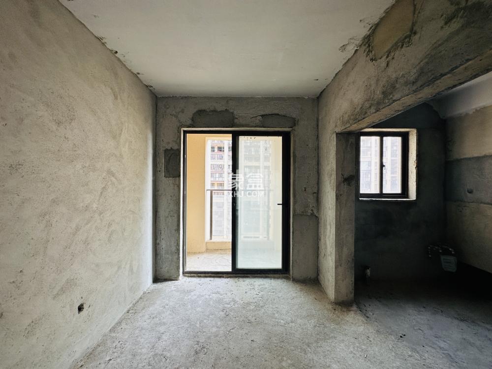 恩祥新城  3室2厅1卫    152.0万