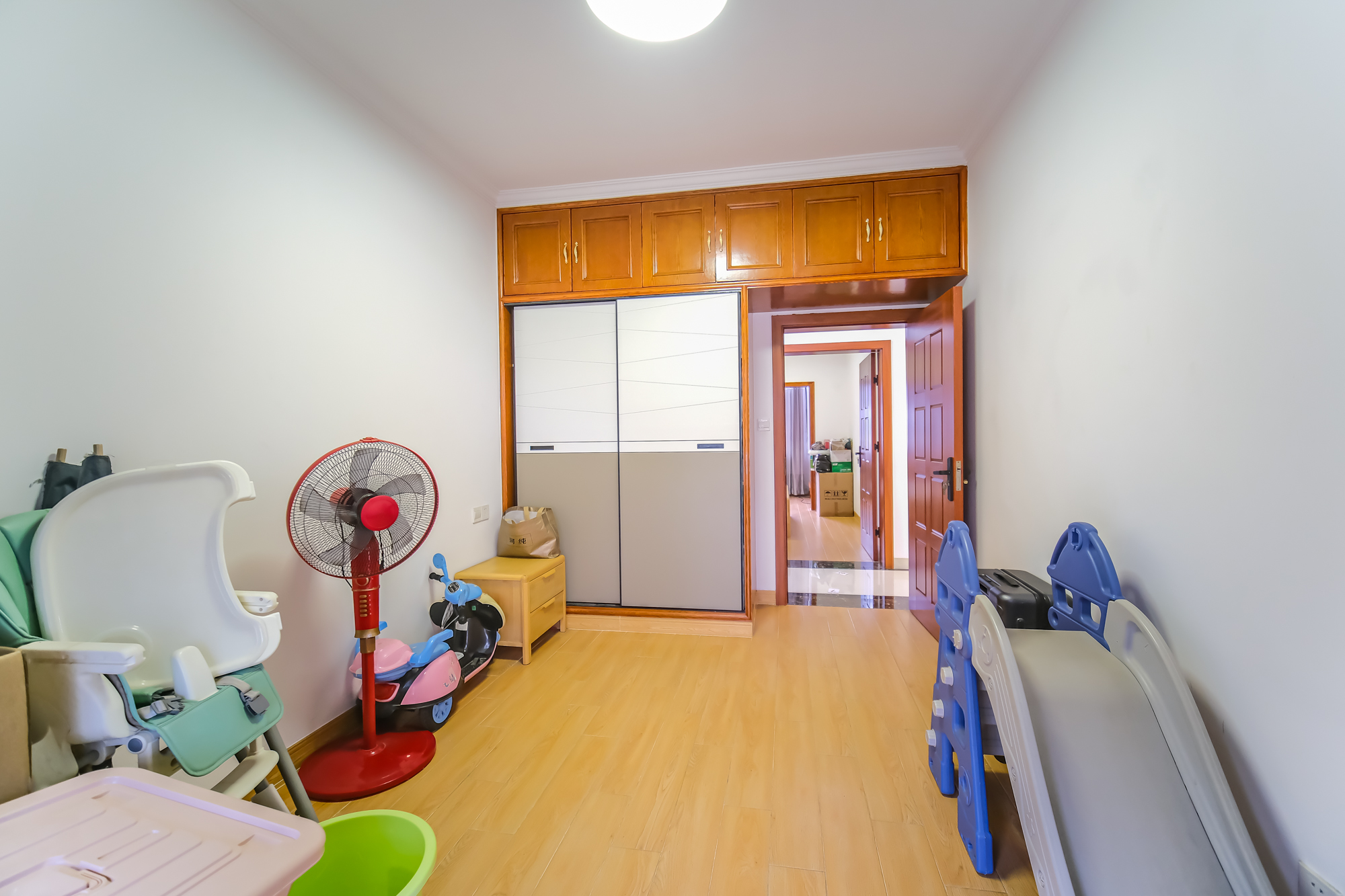 艾美潇湘 3室2厅1卫 98.8万 艾美潇湘 3室2厅1卫 98.8万卧室