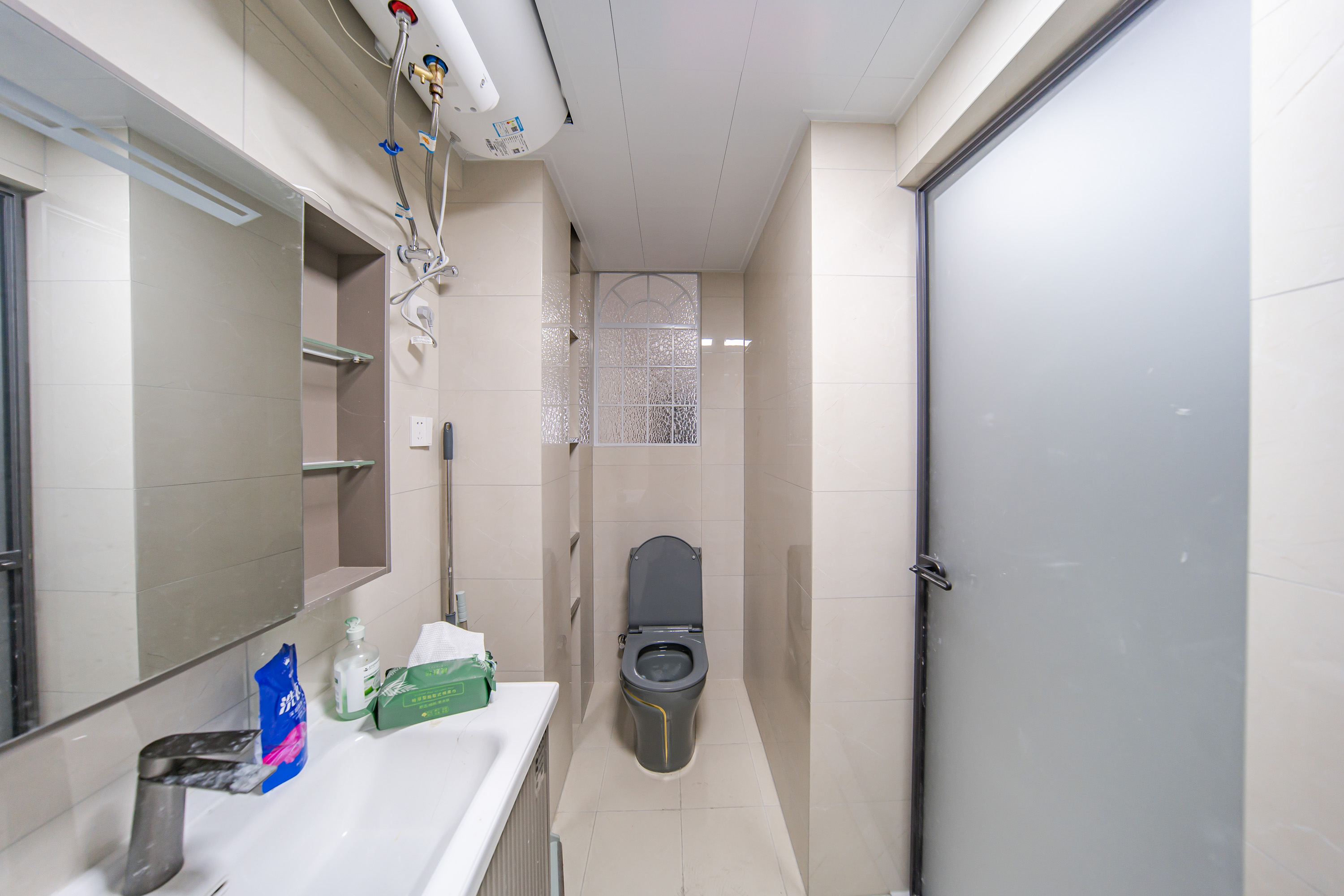 兰亭湾畔  1室1厅1卫    29.8万 兰亭湾畔  1室1厅1卫    29.8万卫生间