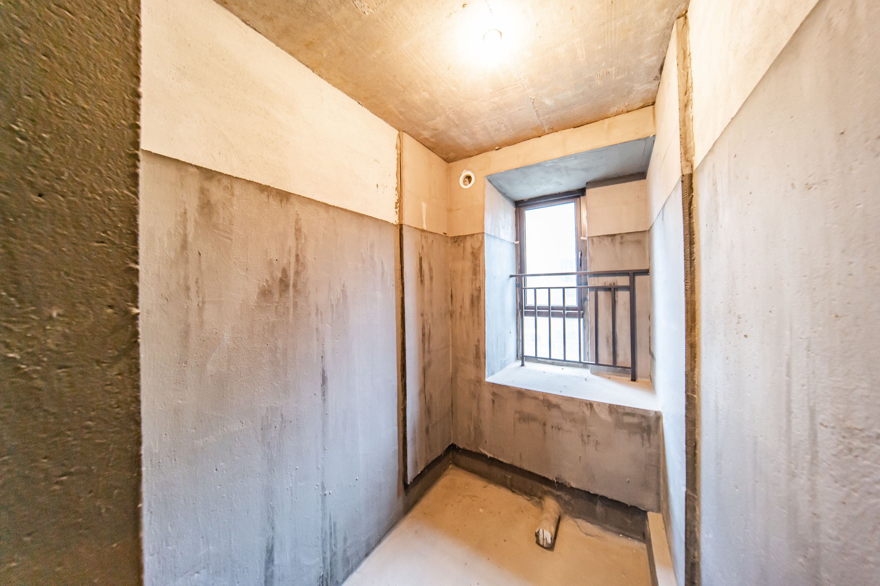 蓝光雍锦半岛 4室2厅2卫 115.0万 蓝光雍锦半岛 4室2厅2卫 115.0万卫生间