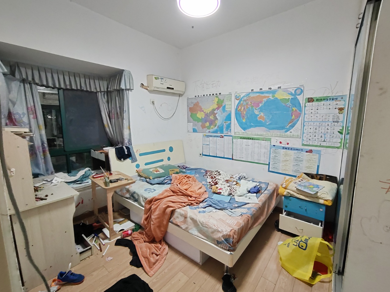 西域名邸 3室2厅2卫 75.0万 西域名邸 3室2厅2卫 75.0万室内图