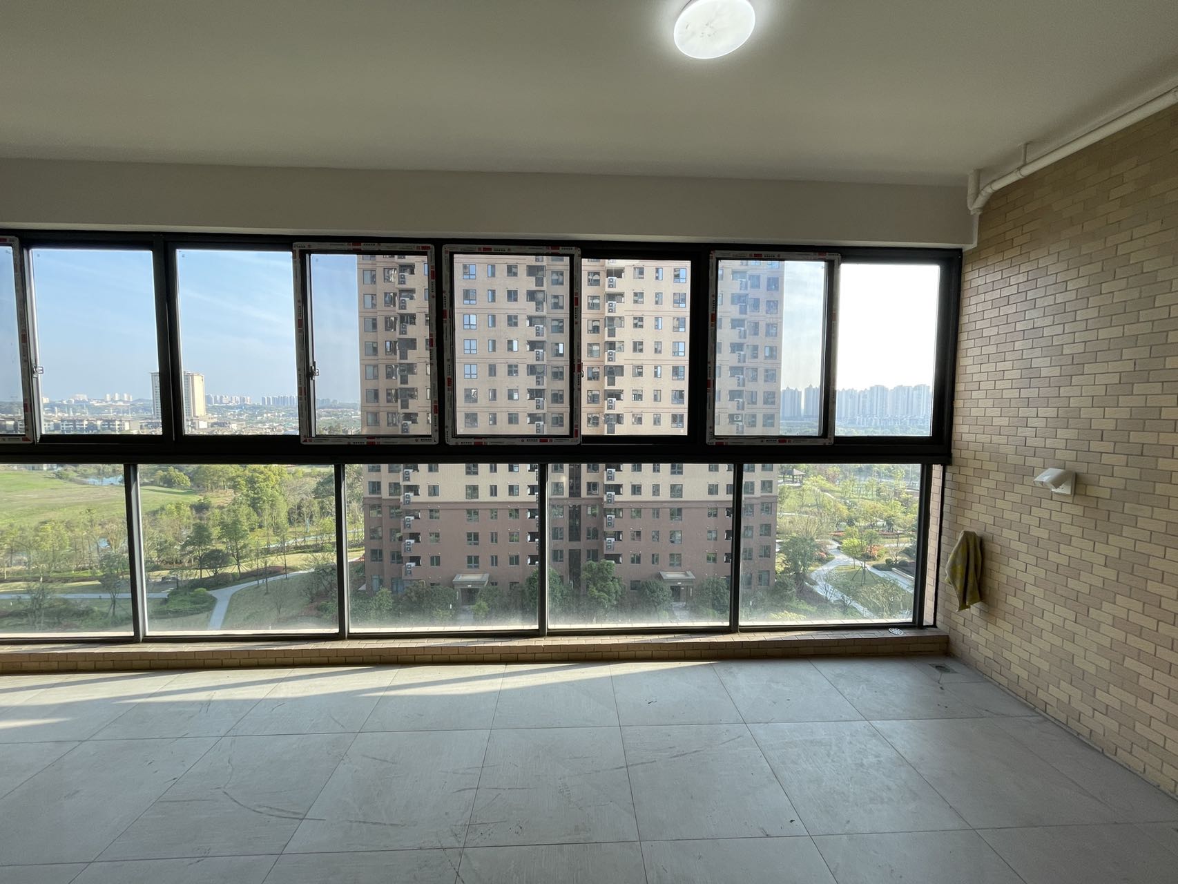 晋合湘水湾六期 3室2厅2卫 102.0万 晋合湘水湾六期 3室2厅2卫 102.0万室内图