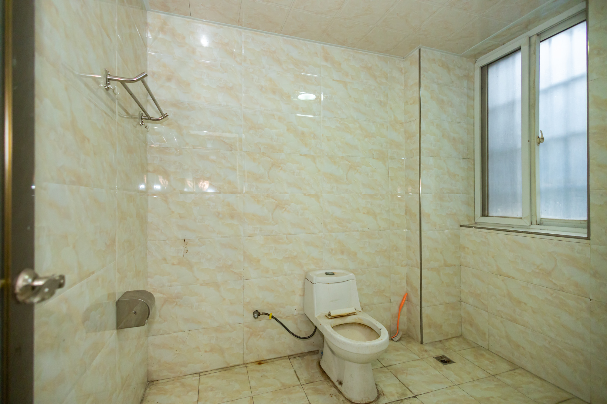 开源鑫苑 4室2厅2卫 76.0万 开源鑫苑 4室2厅2卫 76.0万卫生间