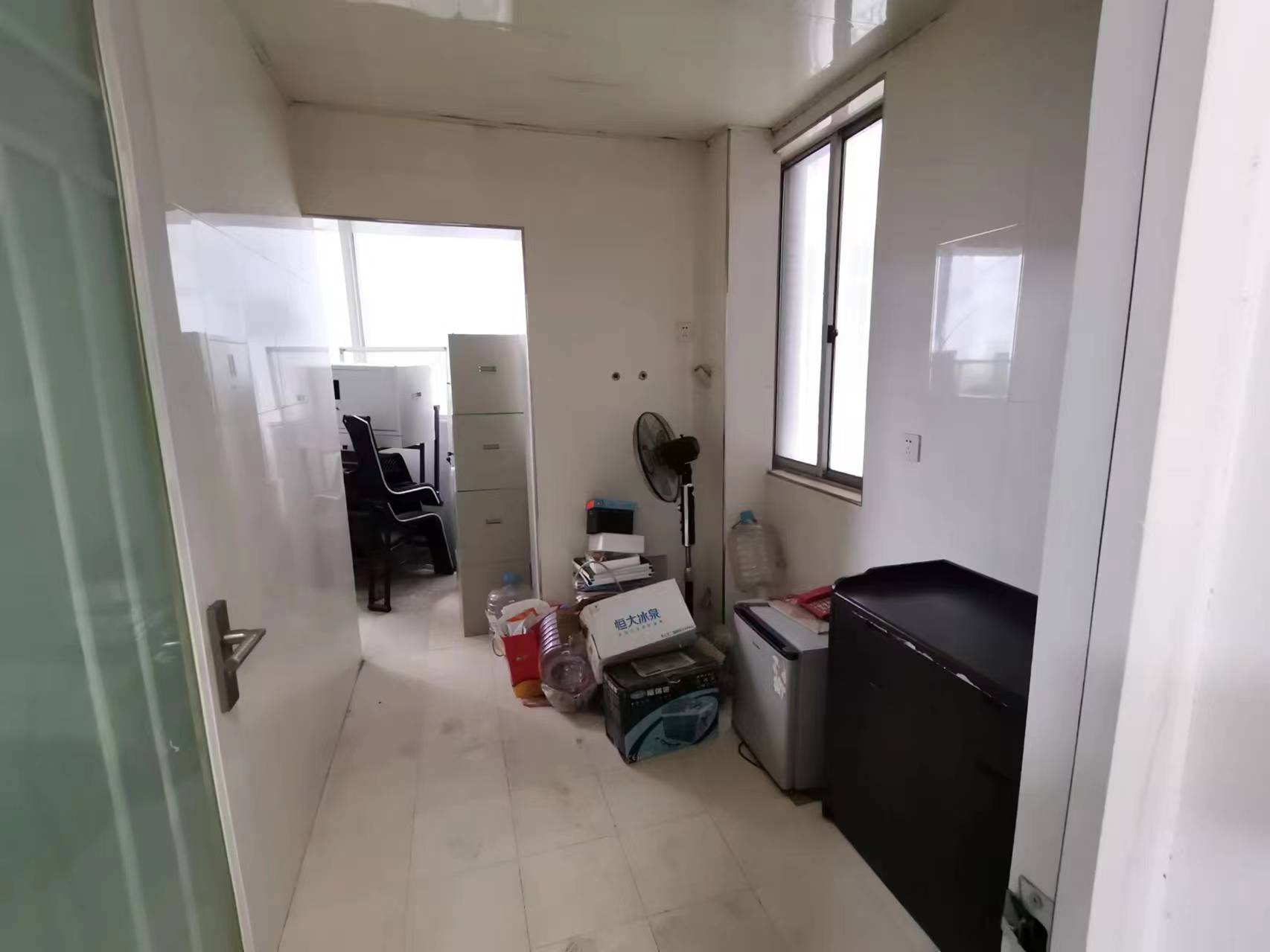 湘禄大酒店 2室2厅1卫 29.8万 湘禄大酒店 2室2厅1卫 29.8万室内图