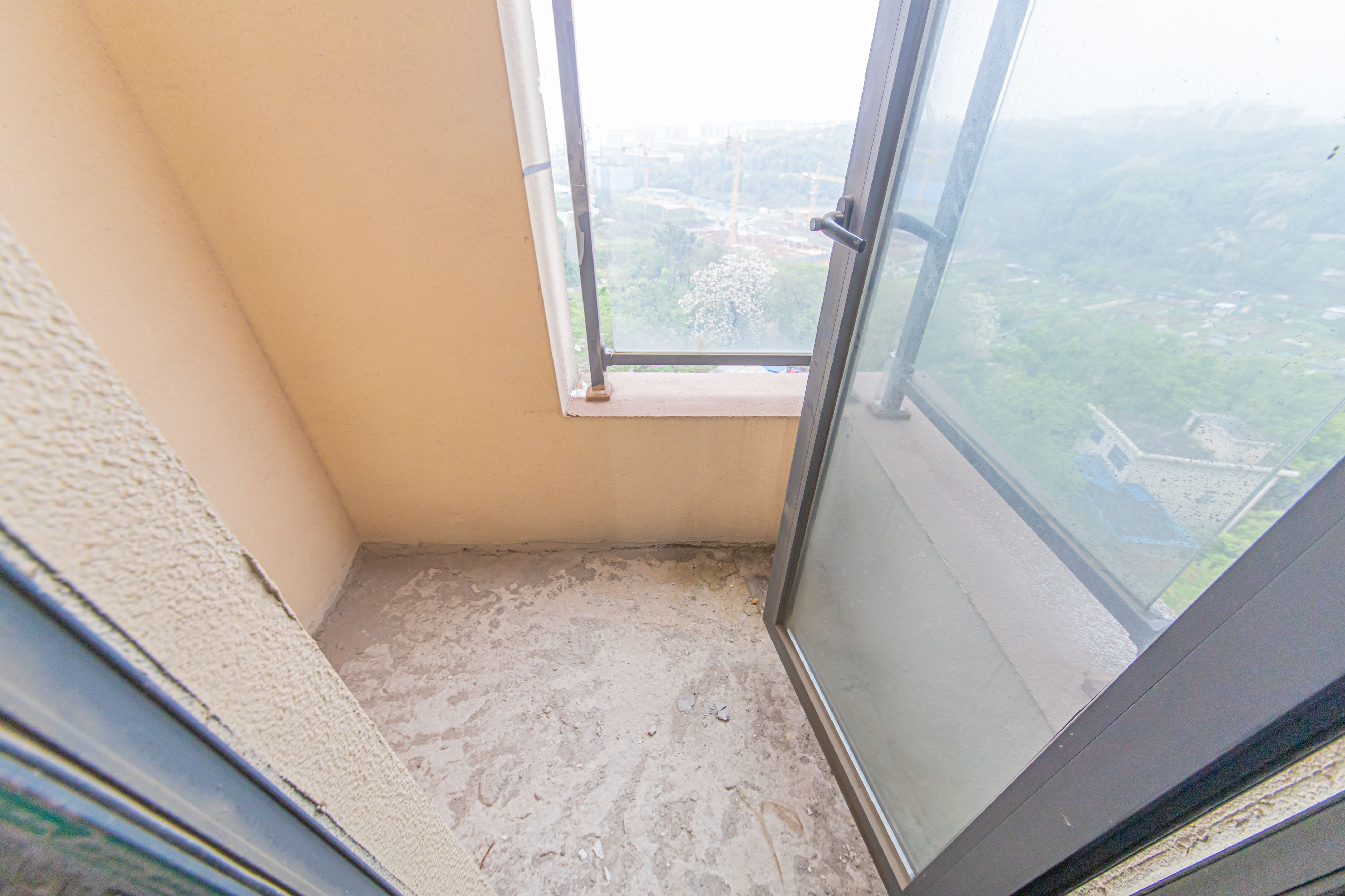 东能华府 4室2厅2卫 112.0万 东能华府 4室2厅2卫 112.0万厨房