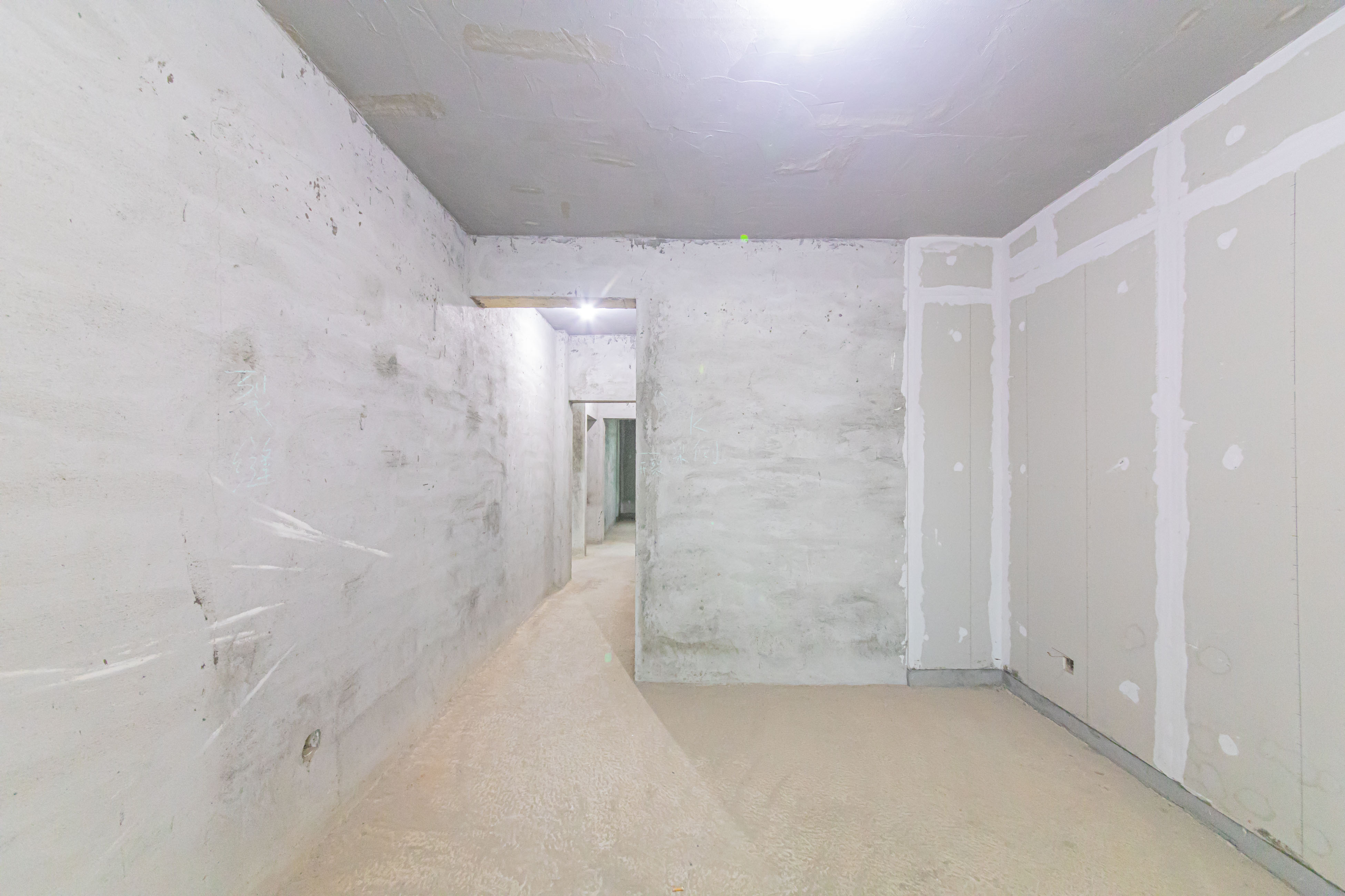 东能华府 4室2厅2卫 112.0万 东能华府 4室2厅2卫 112.0万卧室