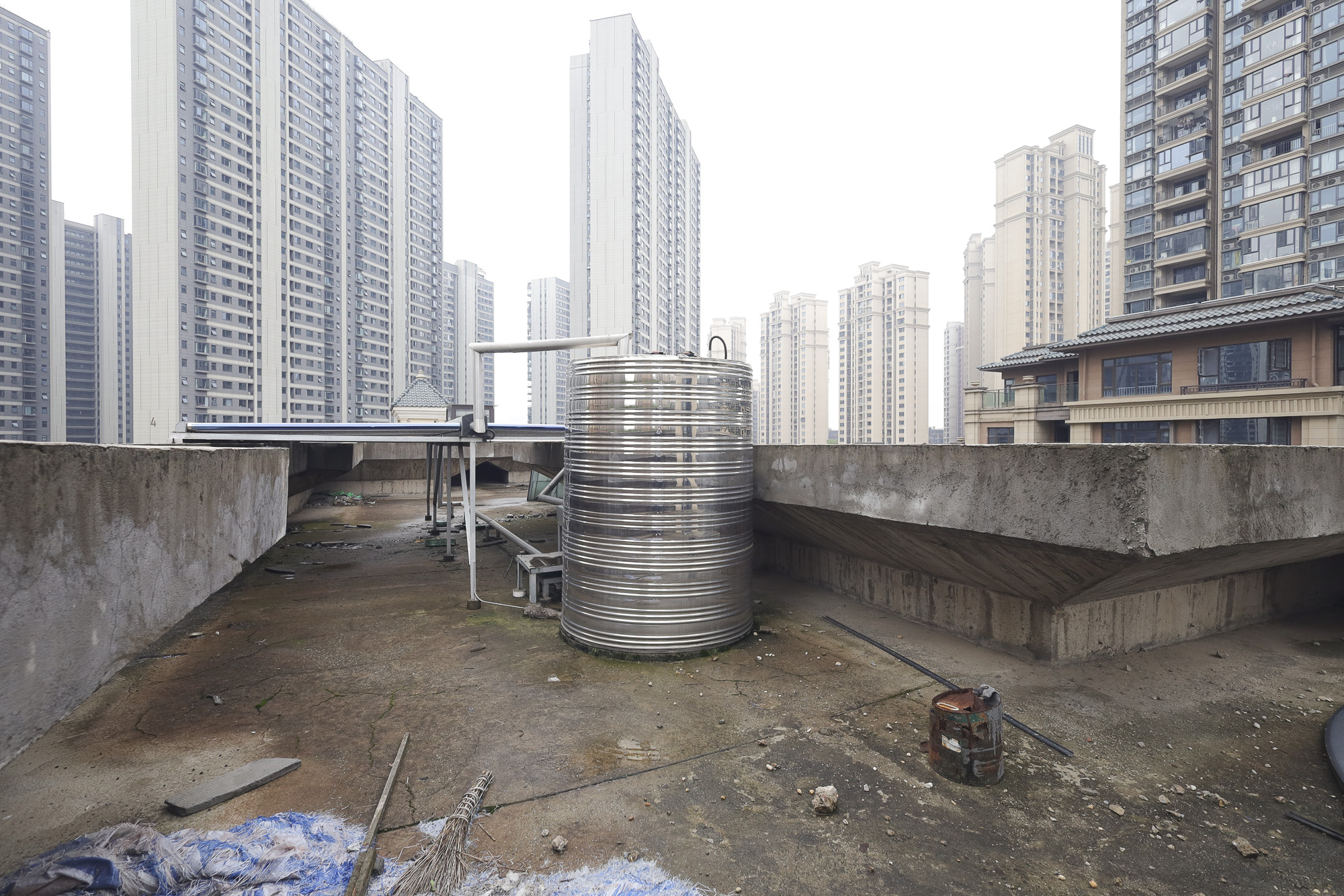 恒大御景天下城四期  6室2厅2卫   358.00万其他