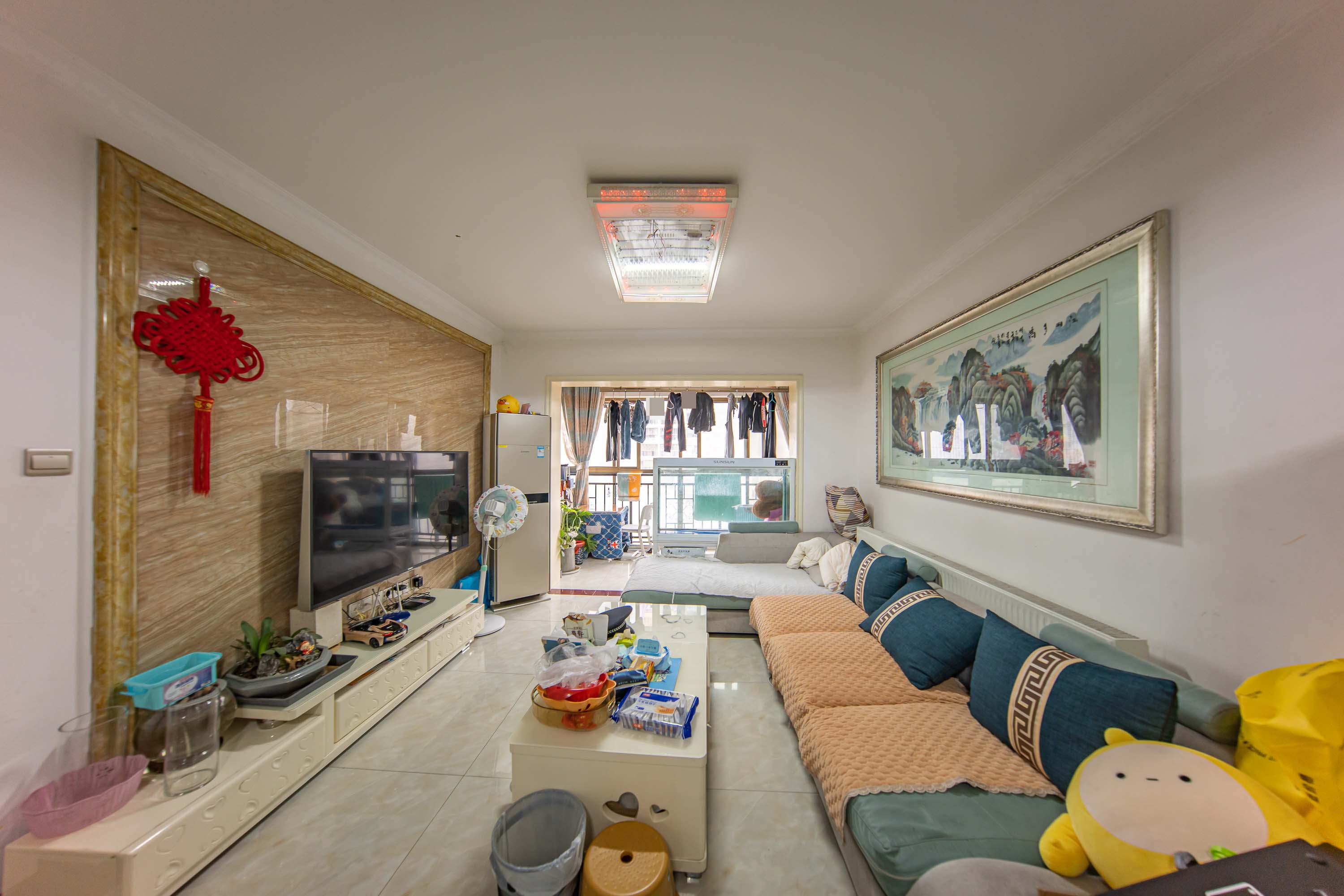 江山帝景哈佛  3室2厅2卫    95.0万客厅