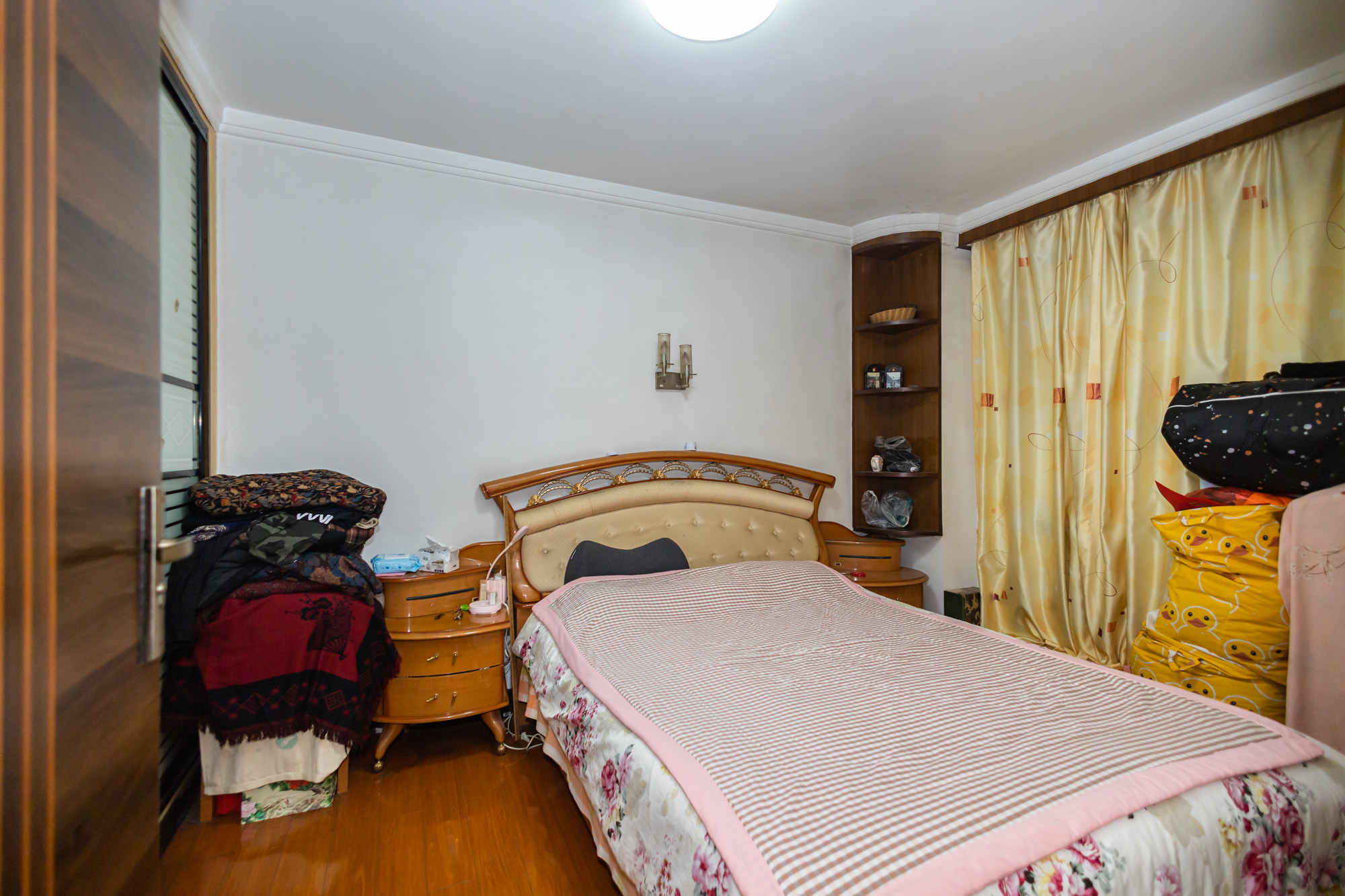 领秀星城(领秀新城) 3室2厅1卫 66.0万 领秀星城(领秀新城) 3室2厅1卫 66.0万卧室