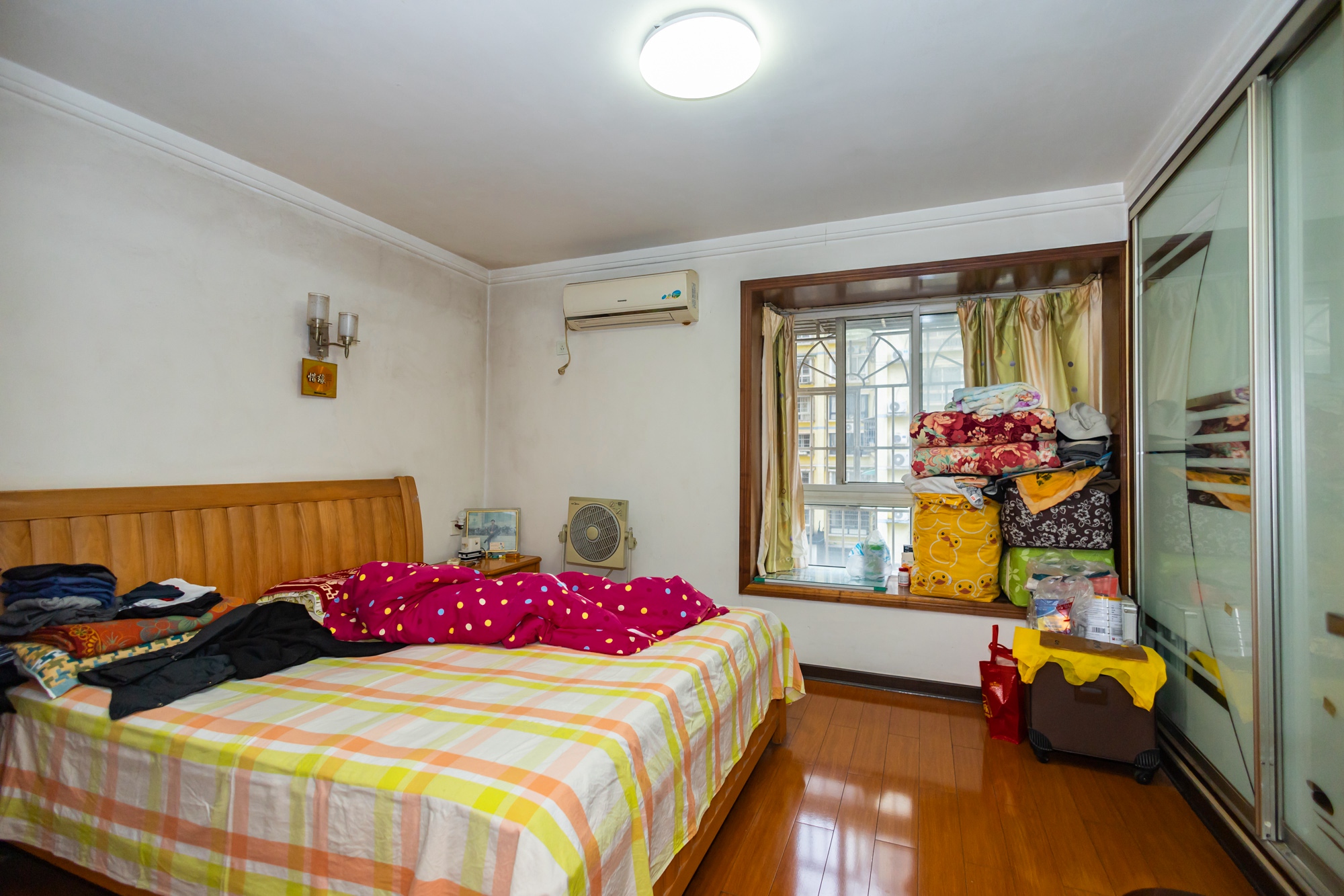 领秀星城(领秀新城) 3室2厅1卫 66.0万 领秀星城(领秀新城) 3室2厅1卫 66.0万卧室