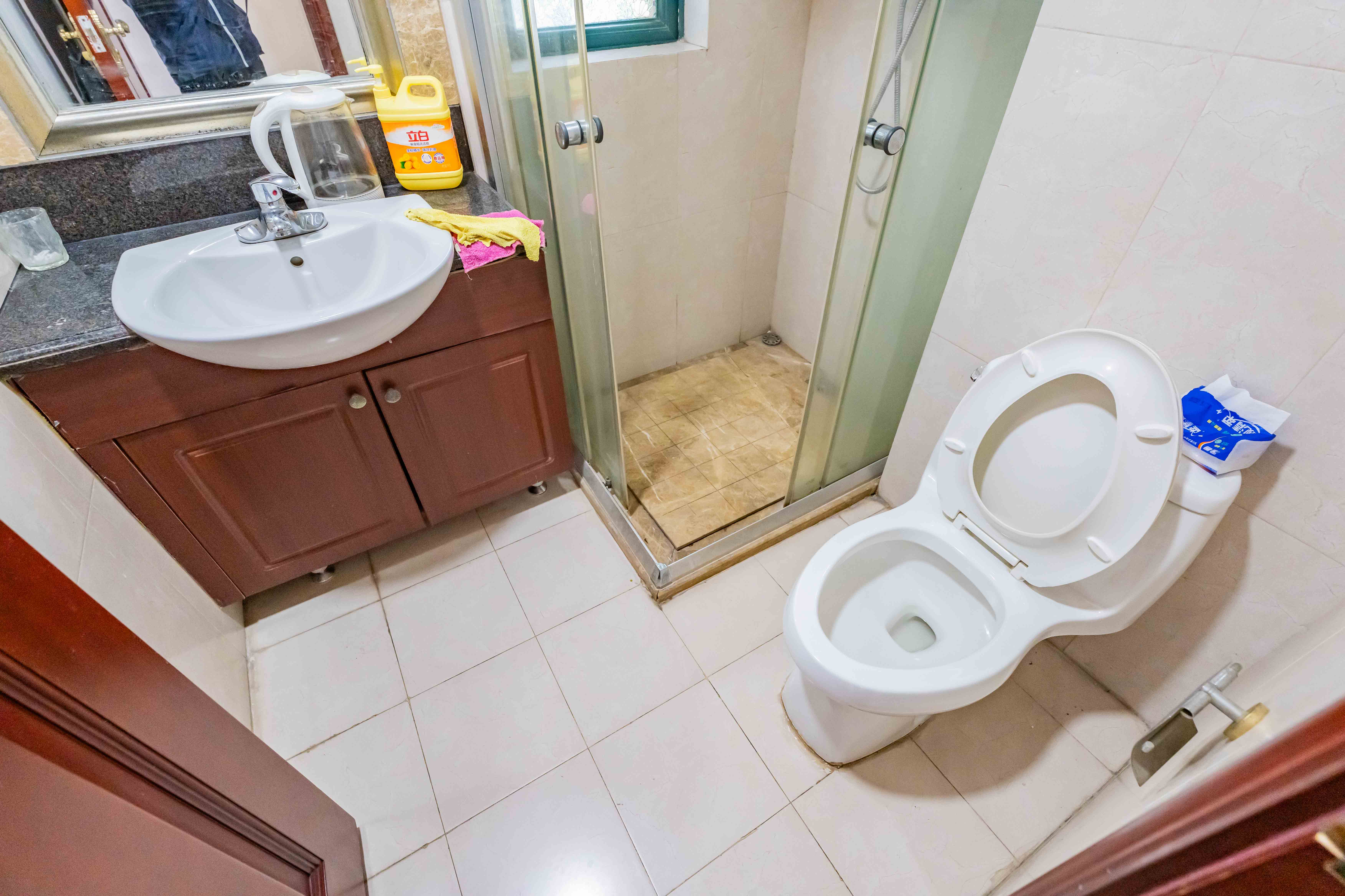 恒大雅苑 3室2厅1卫 102.0万 恒大雅苑 3室2厅1卫 102.0万卫生间