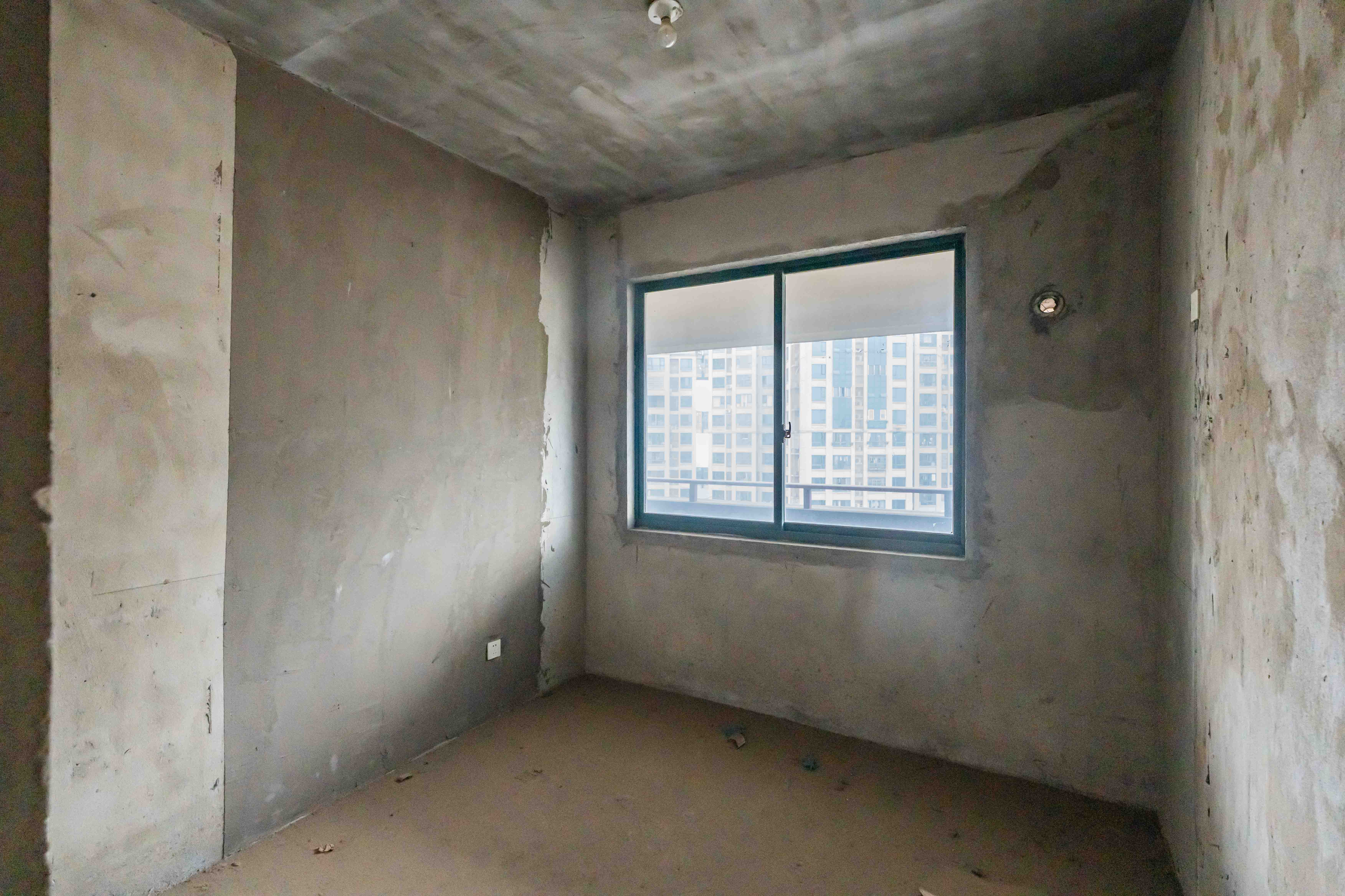 维一星城原山苑  3室2厅2卫    110.0万卧室