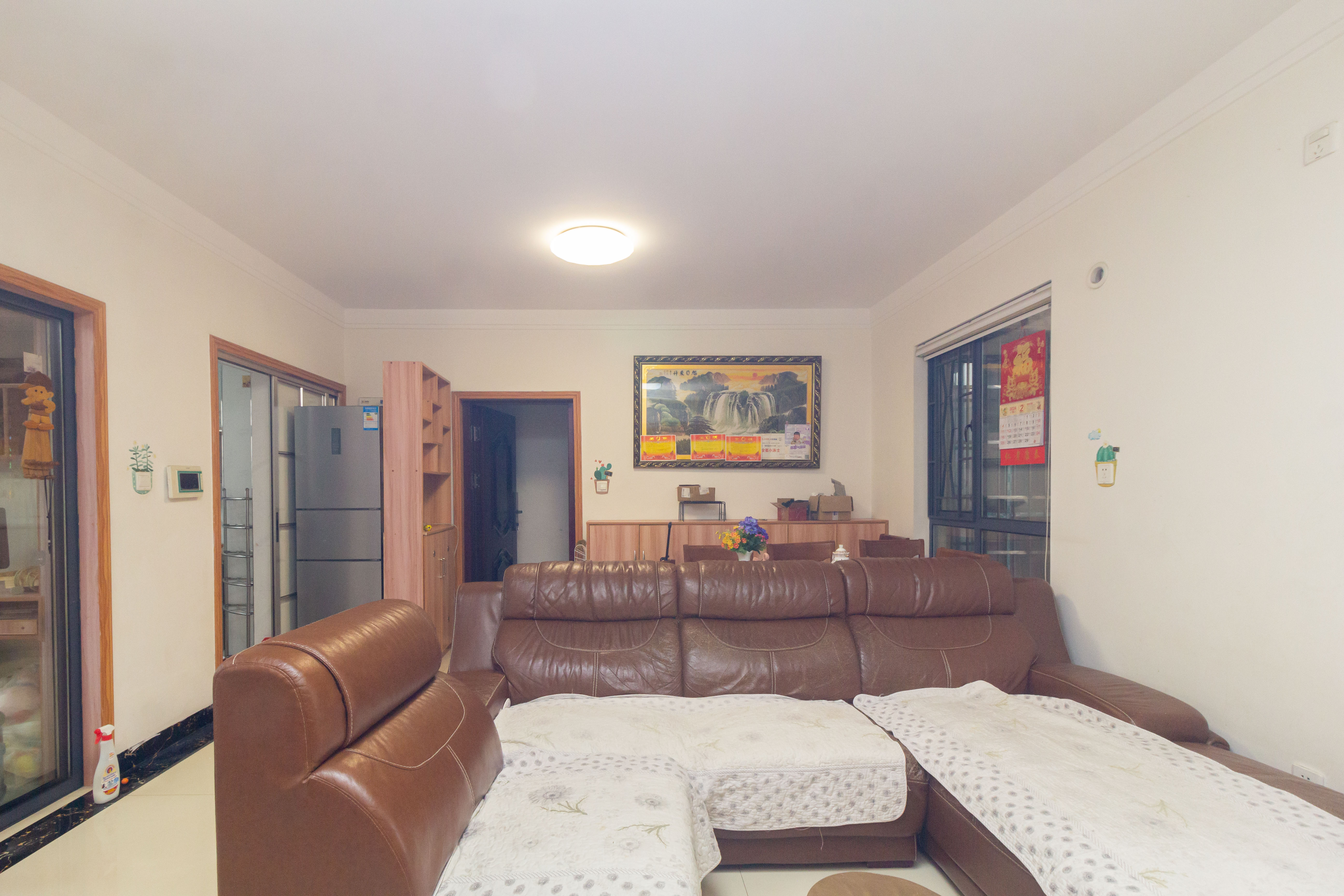 中国铁建国际城二期  3室2厅1卫    63.8万客厅