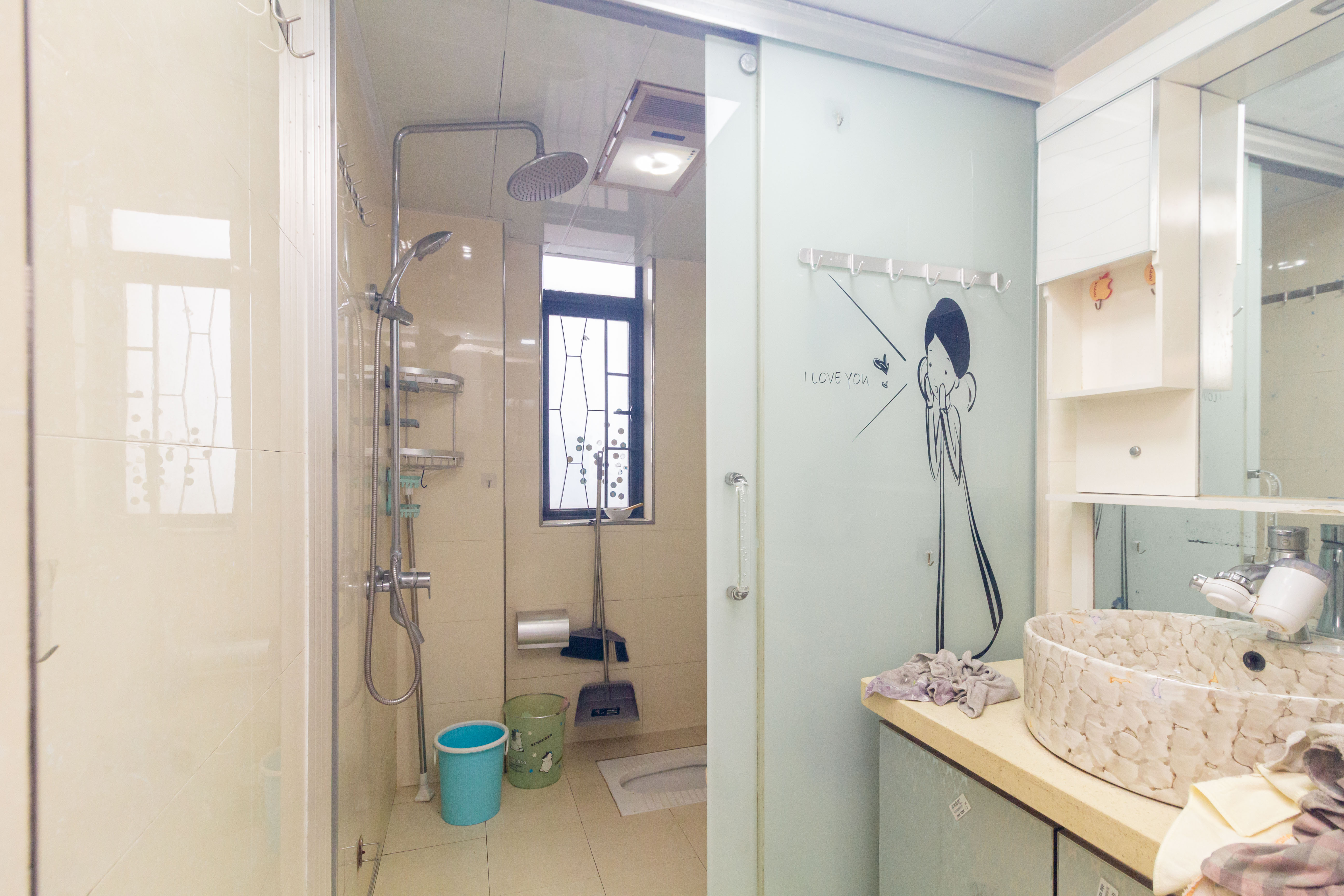 中国铁建国际城二期  3室2厅1卫    63.8万卫生间