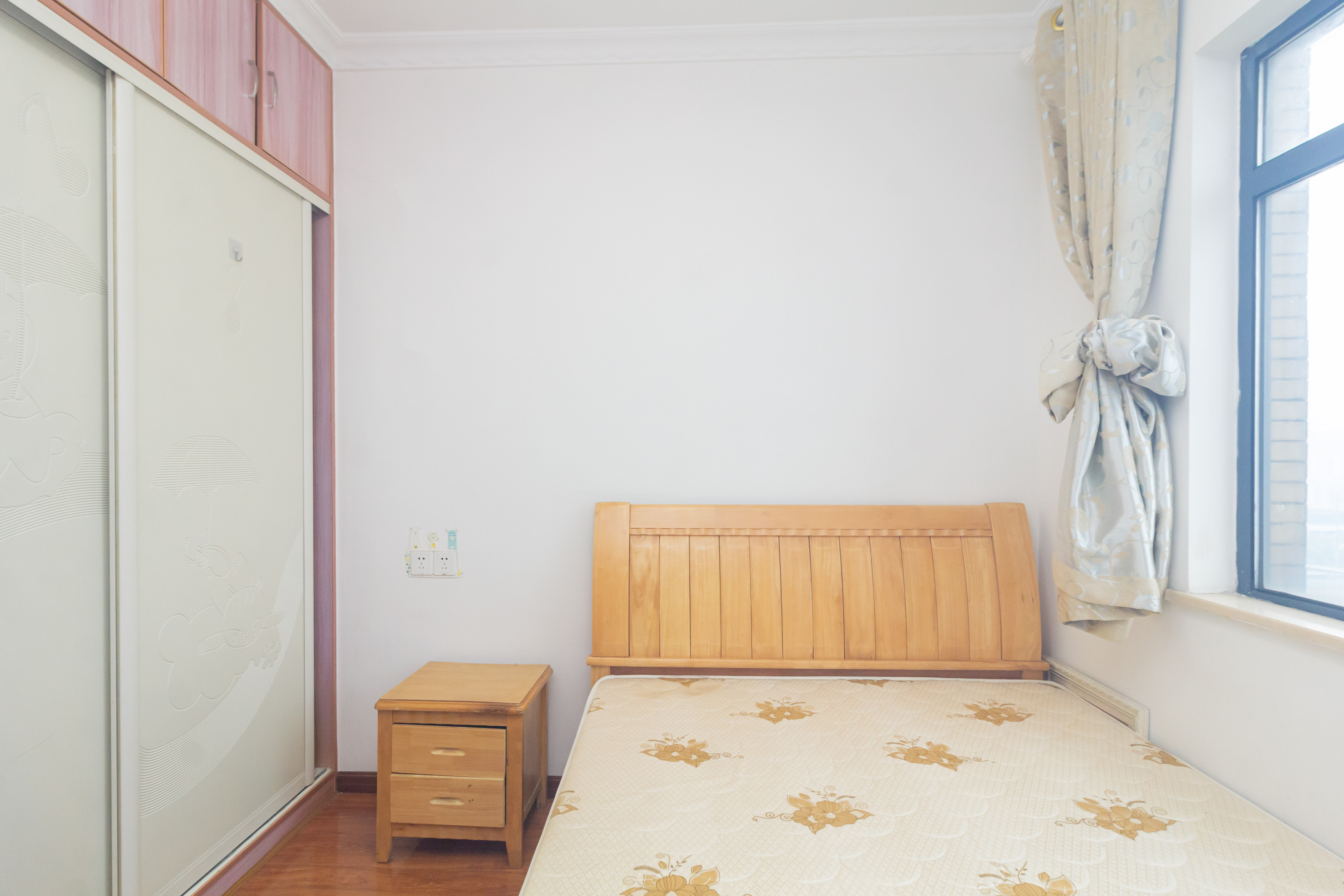 中国铁建国际城二期  3室2厅1卫    63.8万卧室