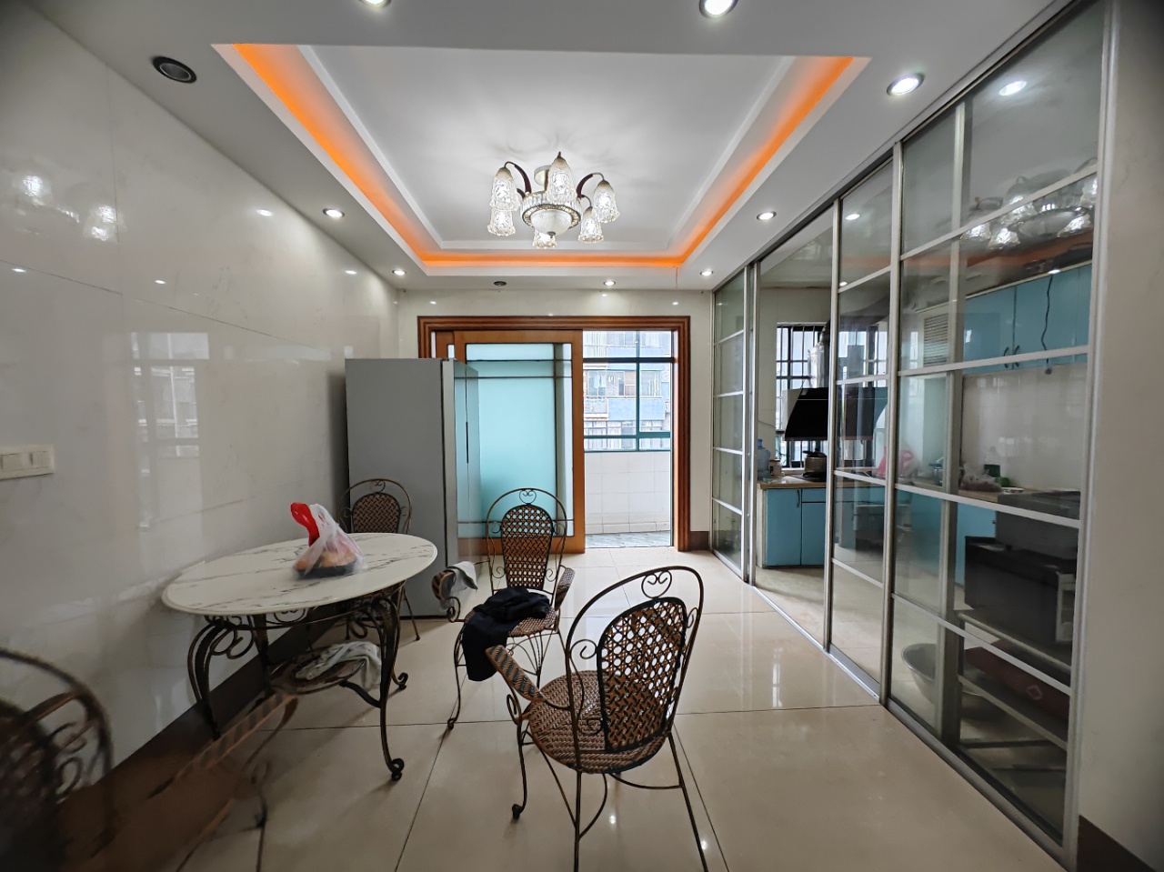 海创明珠花园 4室2厅2卫 90.0万 海创明珠花园 4室2厅2卫 90.0万室内图