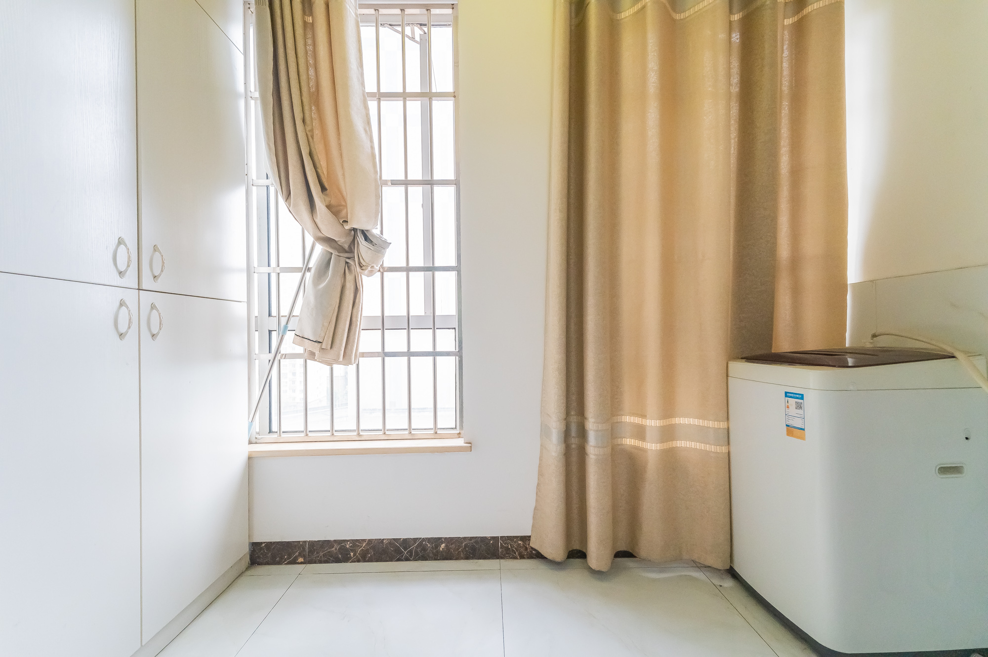 MOMA当代广场 1室1厅1卫 18.8万 MOMA当代广场 1室1厅1卫 18.8万阳台