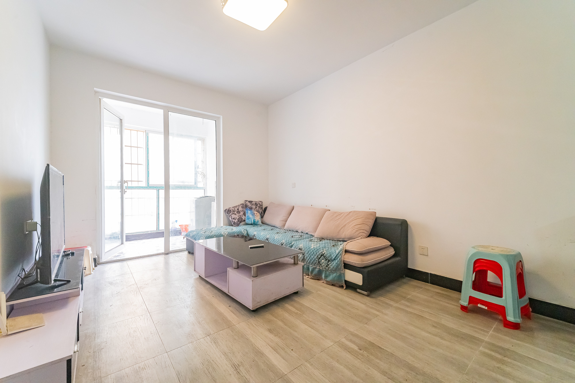 MOMA当代广场 3室2厅1卫 57.5万 MOMA当代广场 3室2厅1卫 57.5万客厅