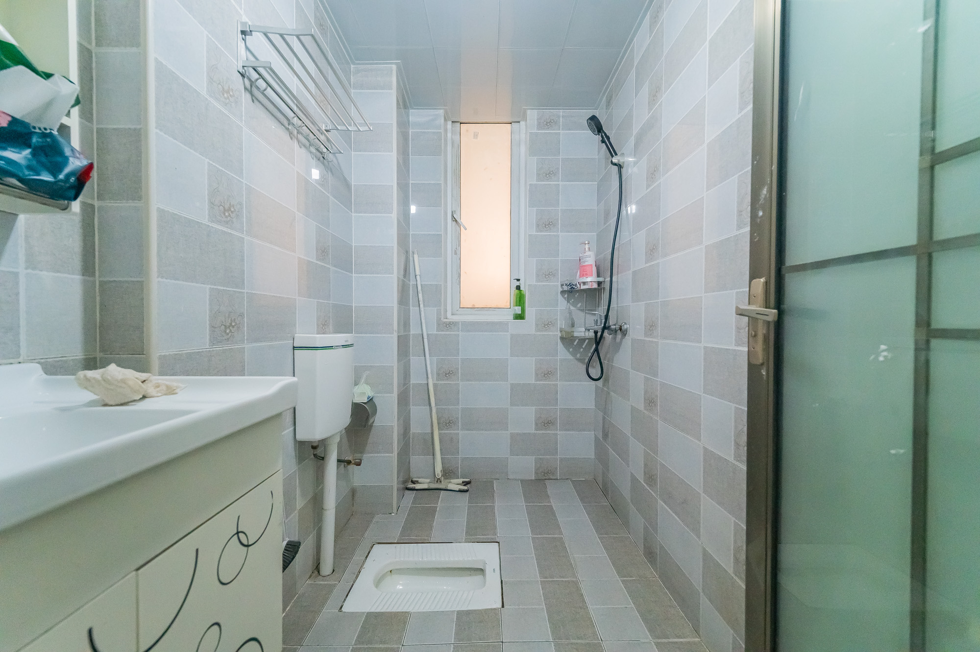 MOMA当代广场 3室2厅1卫 57.5万 MOMA当代广场 3室2厅1卫 57.5万卫生间