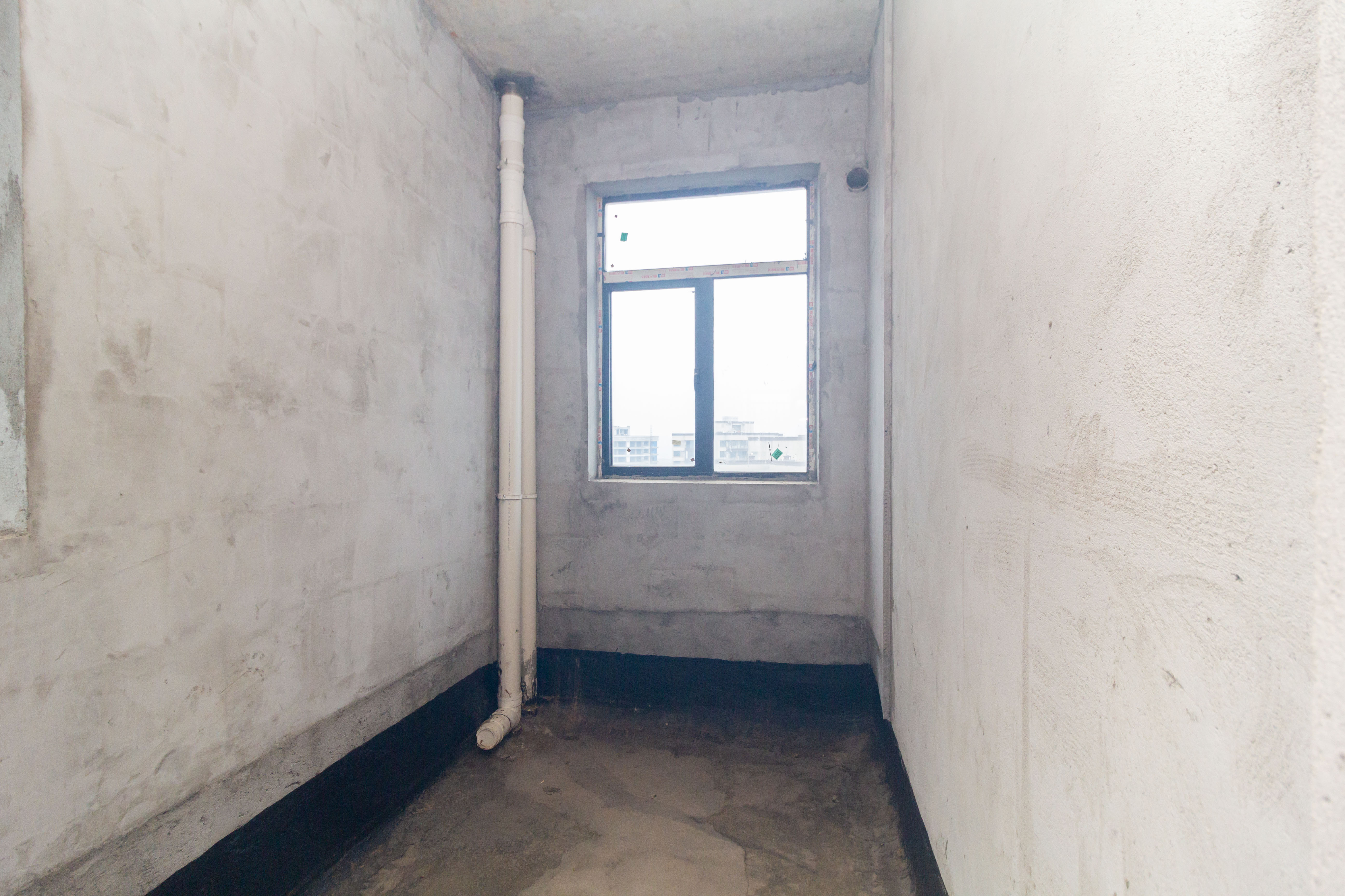 辉煌国际城二期 4室2厅2卫 98.0万 辉煌国际城二期 4室2厅2卫 98.0万卫生间