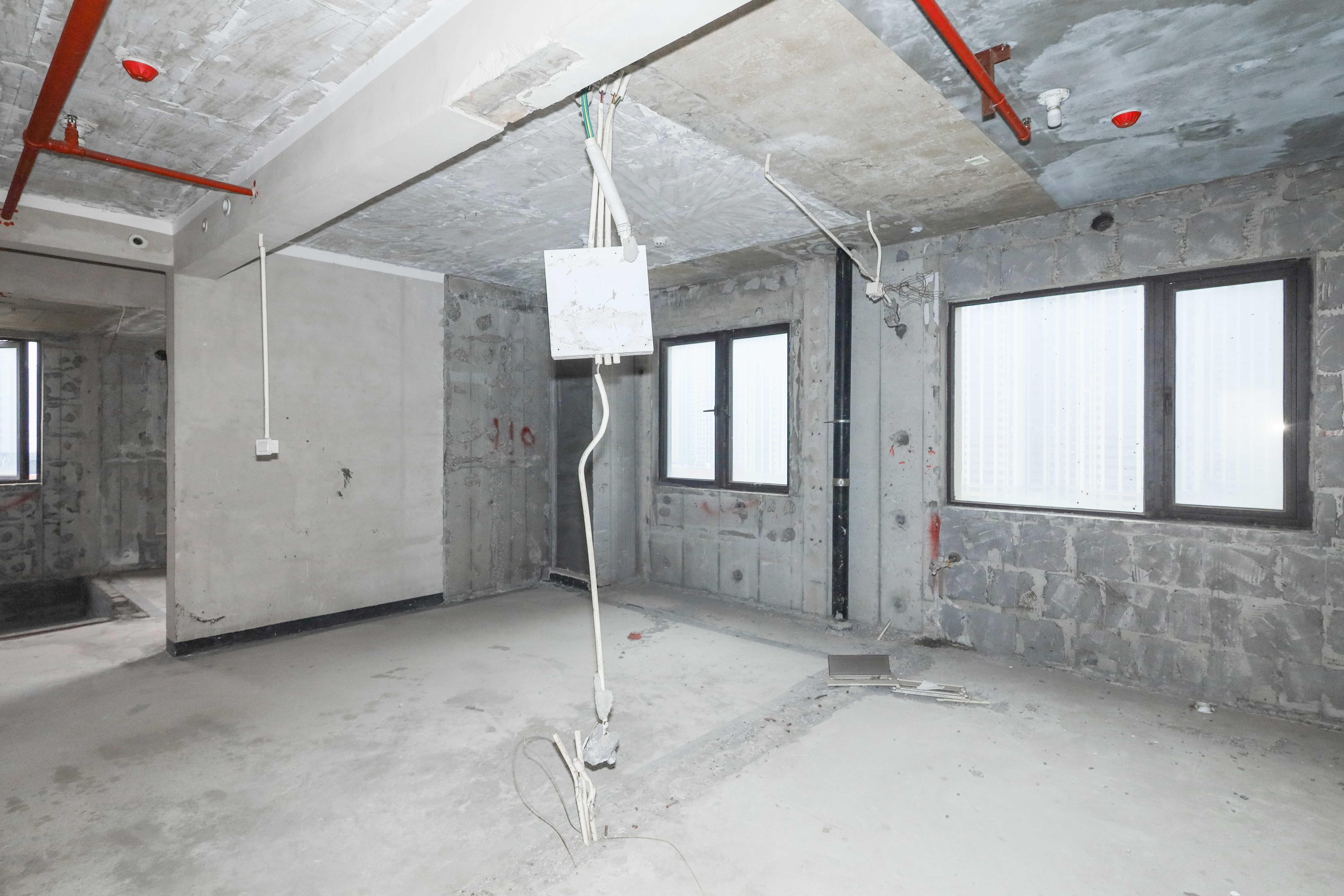 建发央著  4室2厅2卫   223.00万厨房
