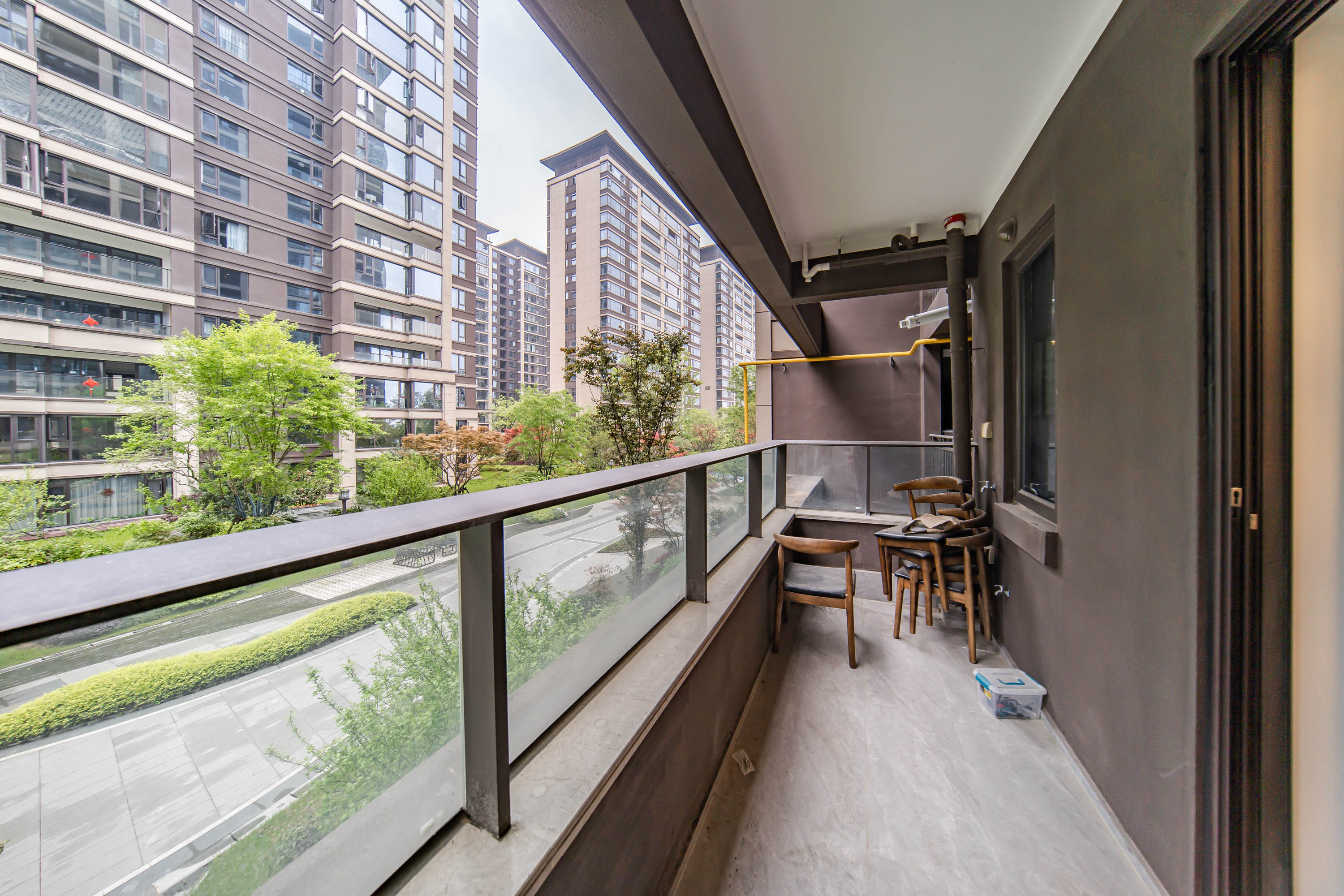 建发电建江山悦  4室2厅3卫   458.00万阳台