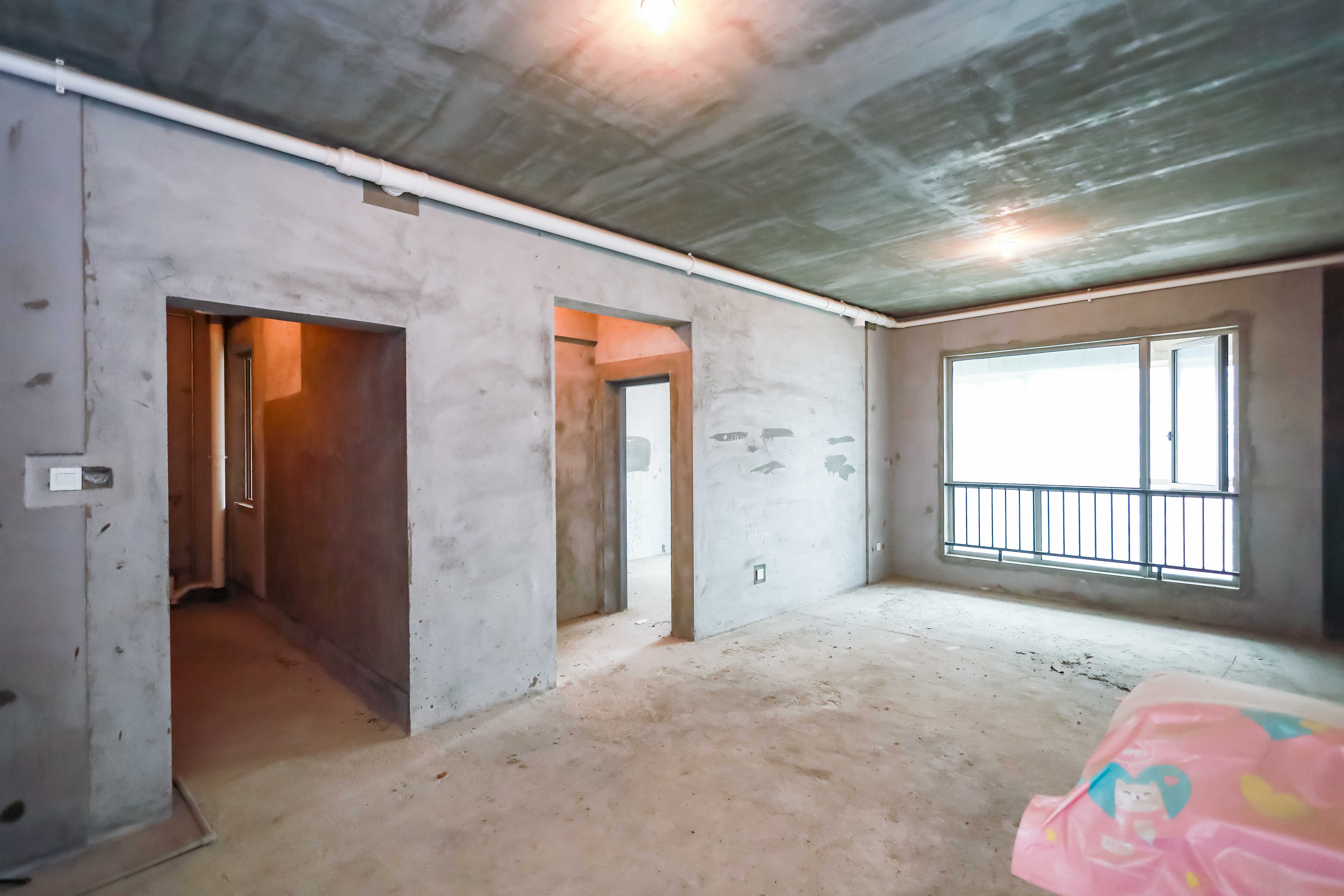 万象府台  3室2厅2卫   205.00万客厅
