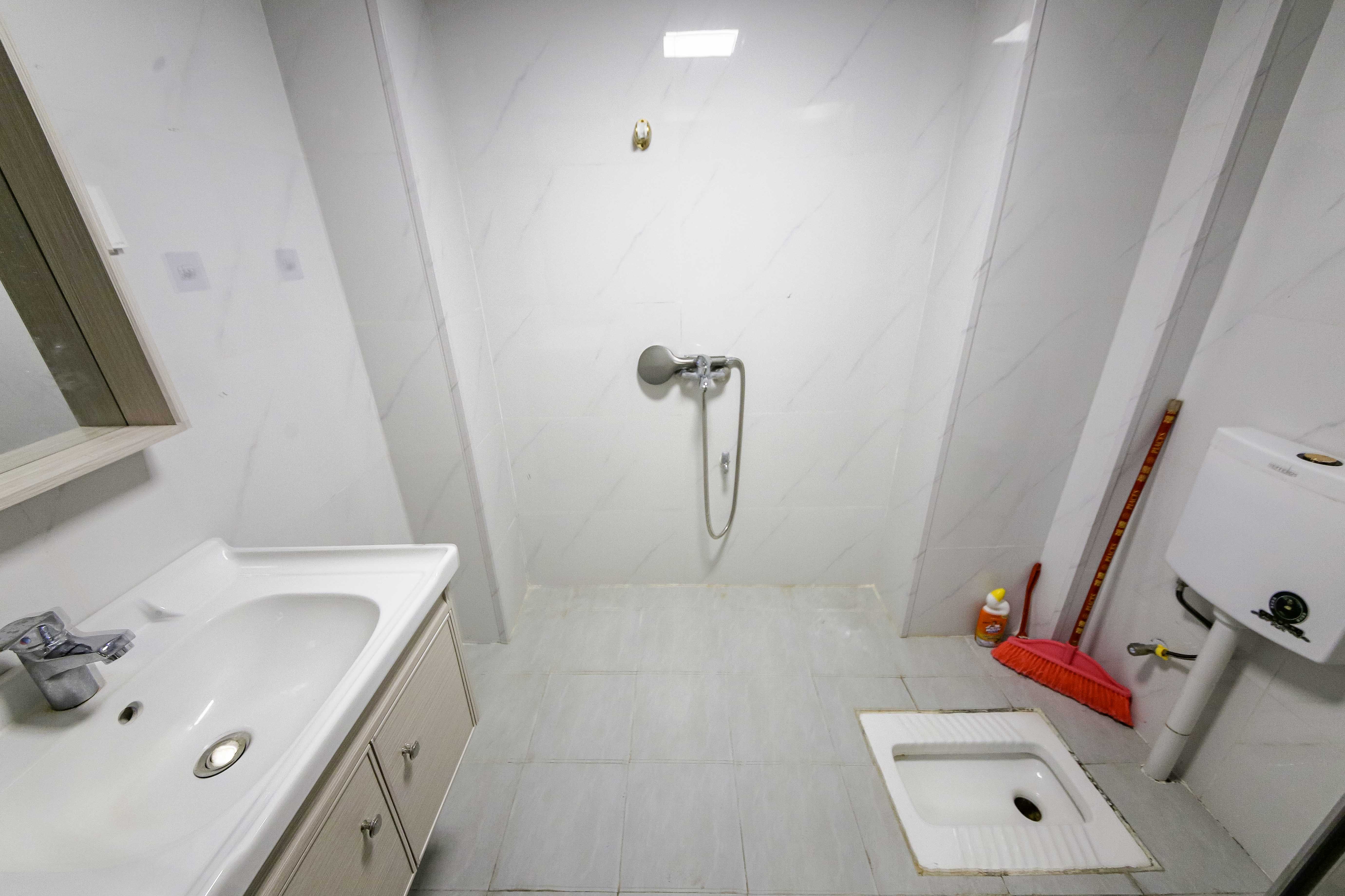 水墨林溪  3室2厅2卫    106.0万 水墨林溪  3室2厅2卫    106.0万卫生间