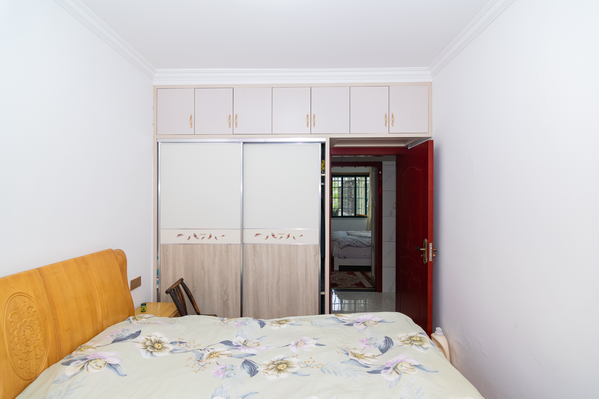 红建滨水铭城 3室2厅1卫 64.0万 红建滨水铭城 3室2厅1卫 64.0万卧室