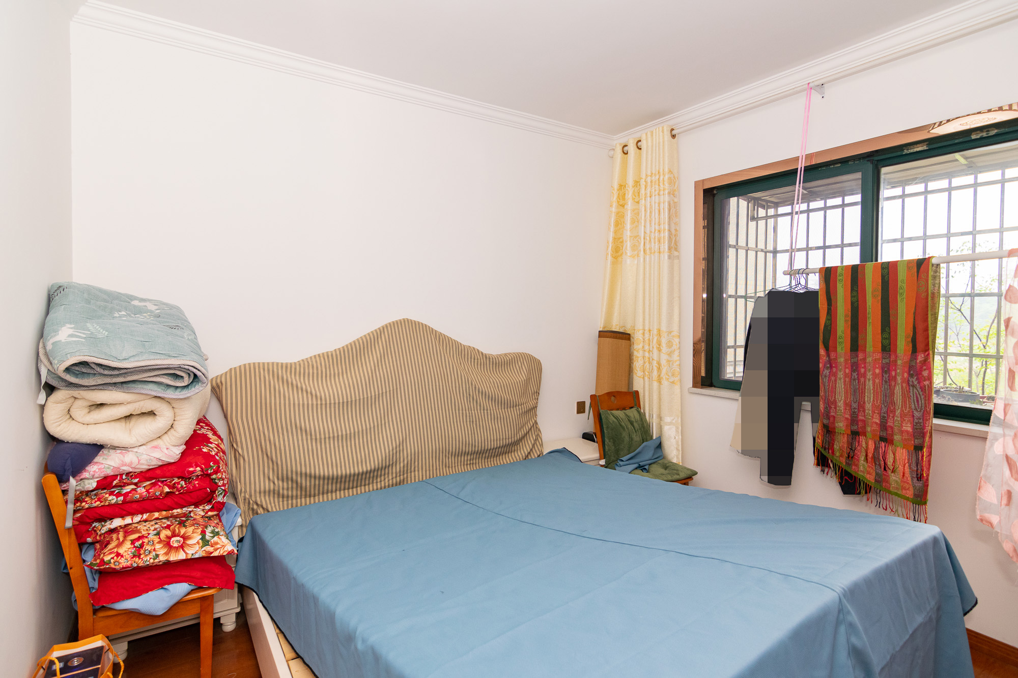 红建滨水铭城 3室2厅1卫 64.0万 红建滨水铭城 3室2厅1卫 64.0万卧室