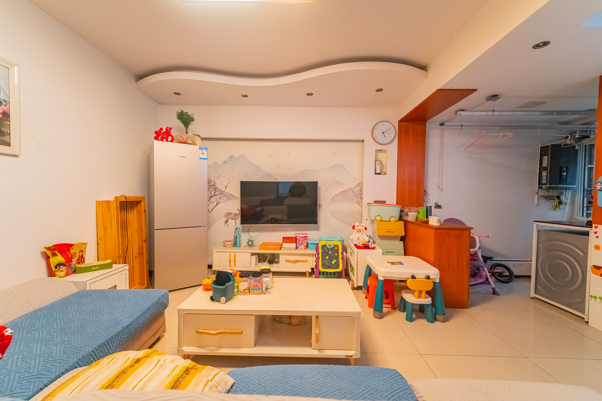 景上鑫苑  3室2厅1卫    57.8万 景上鑫苑  3室2厅1卫    57.8万客厅