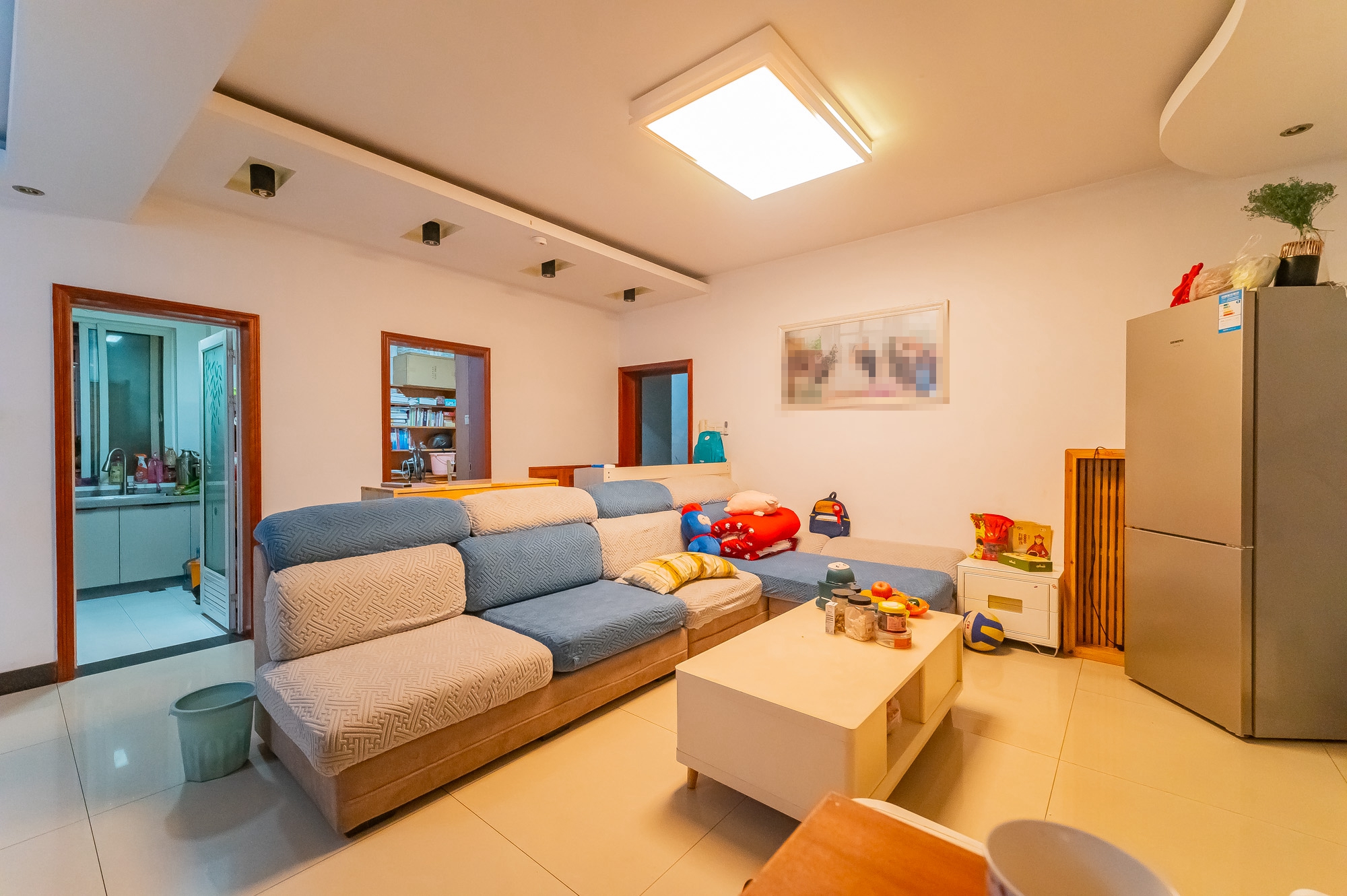 景上鑫苑  3室2厅1卫    57.8万 景上鑫苑  3室2厅1卫    57.8万客厅