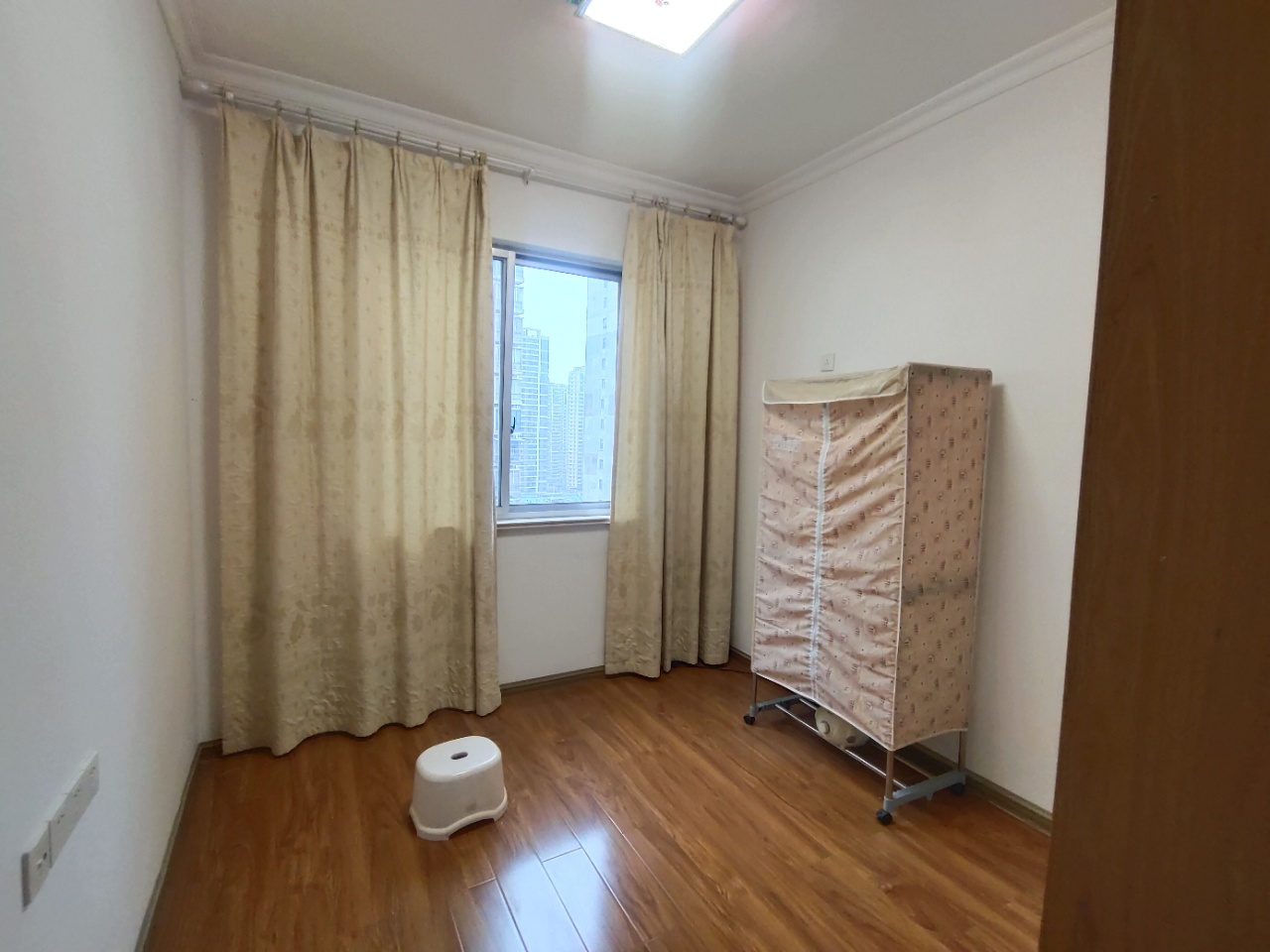 山河锦园 3室2厅2卫 62.8万 山河锦园 3室2厅2卫 62.8万室内图