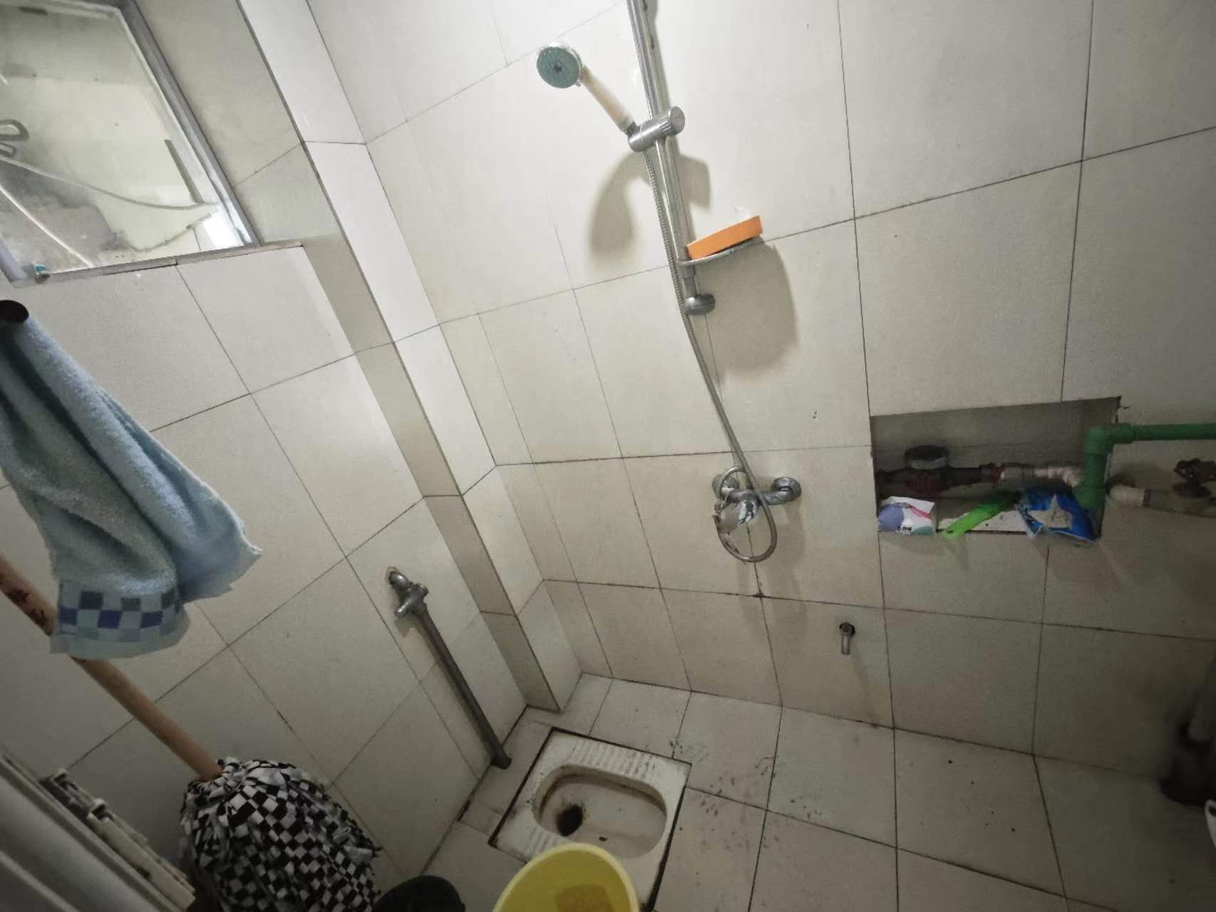 华西楼 2室1厅1卫 25.0万 华西楼 2室1厅1卫 25.0万室内图