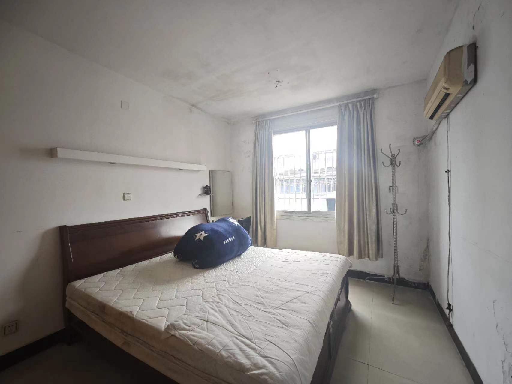 华西楼 2室1厅1卫 25.0万 华西楼 2室1厅1卫 25.0万室内图