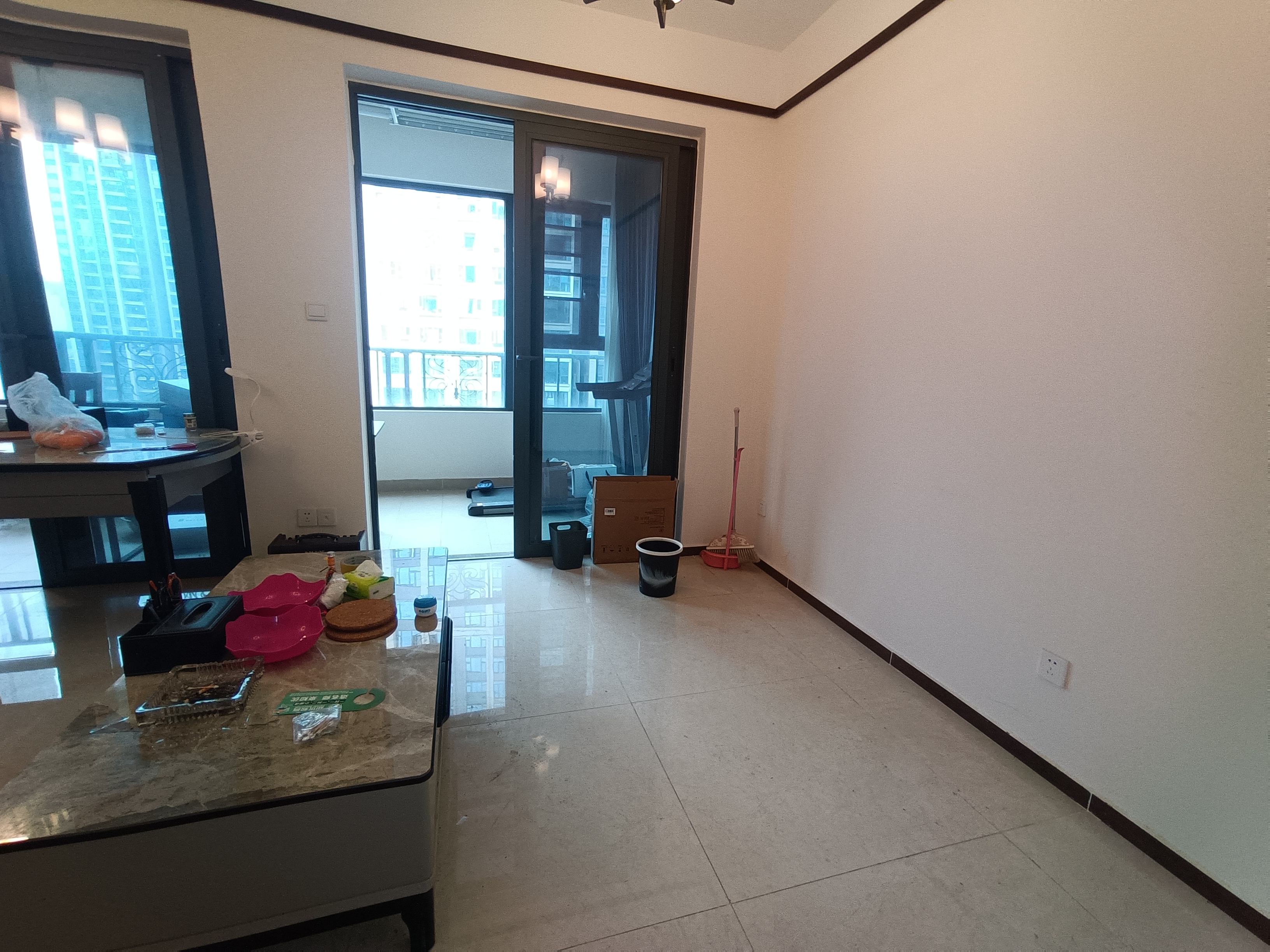 株洲恒大悦珑台 3室2厅2卫 78.0万 株洲恒大悦珑台 3室2厅2卫 78.0万室内图