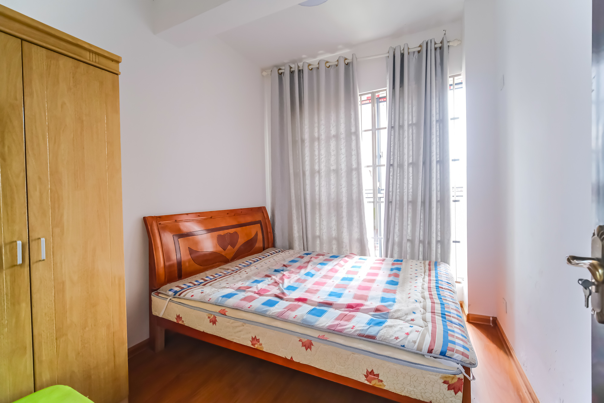 月亮湾草莓街区一、二期  3室2厅1卫    65.8万 月亮湾草莓街区一、二期  3室2厅1卫    65.8万卧室