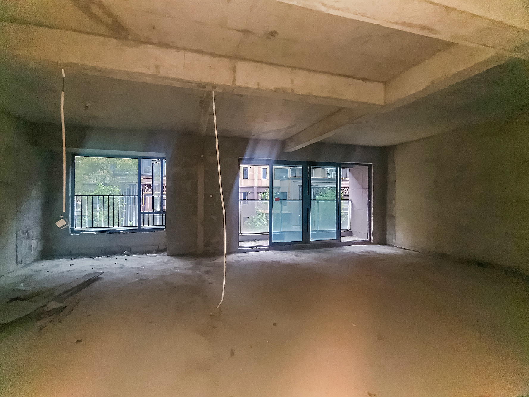 合能枫丹新里  5室2厅2卫    198.0万 合能枫丹新里  5室2厅2卫    198.0万卧室