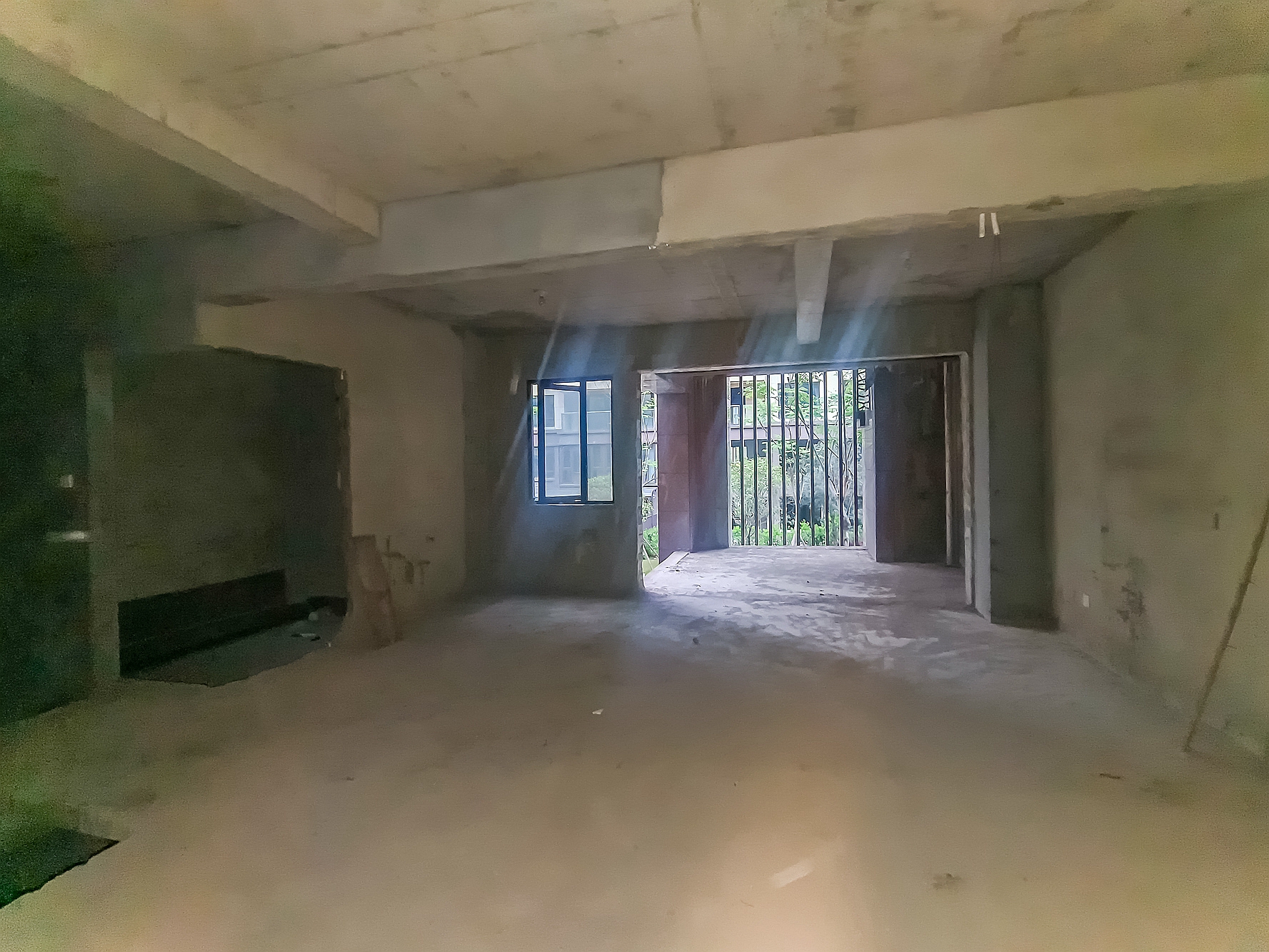 合能枫丹新里  5室2厅2卫    198.0万 合能枫丹新里  5室2厅2卫    198.0万卧室