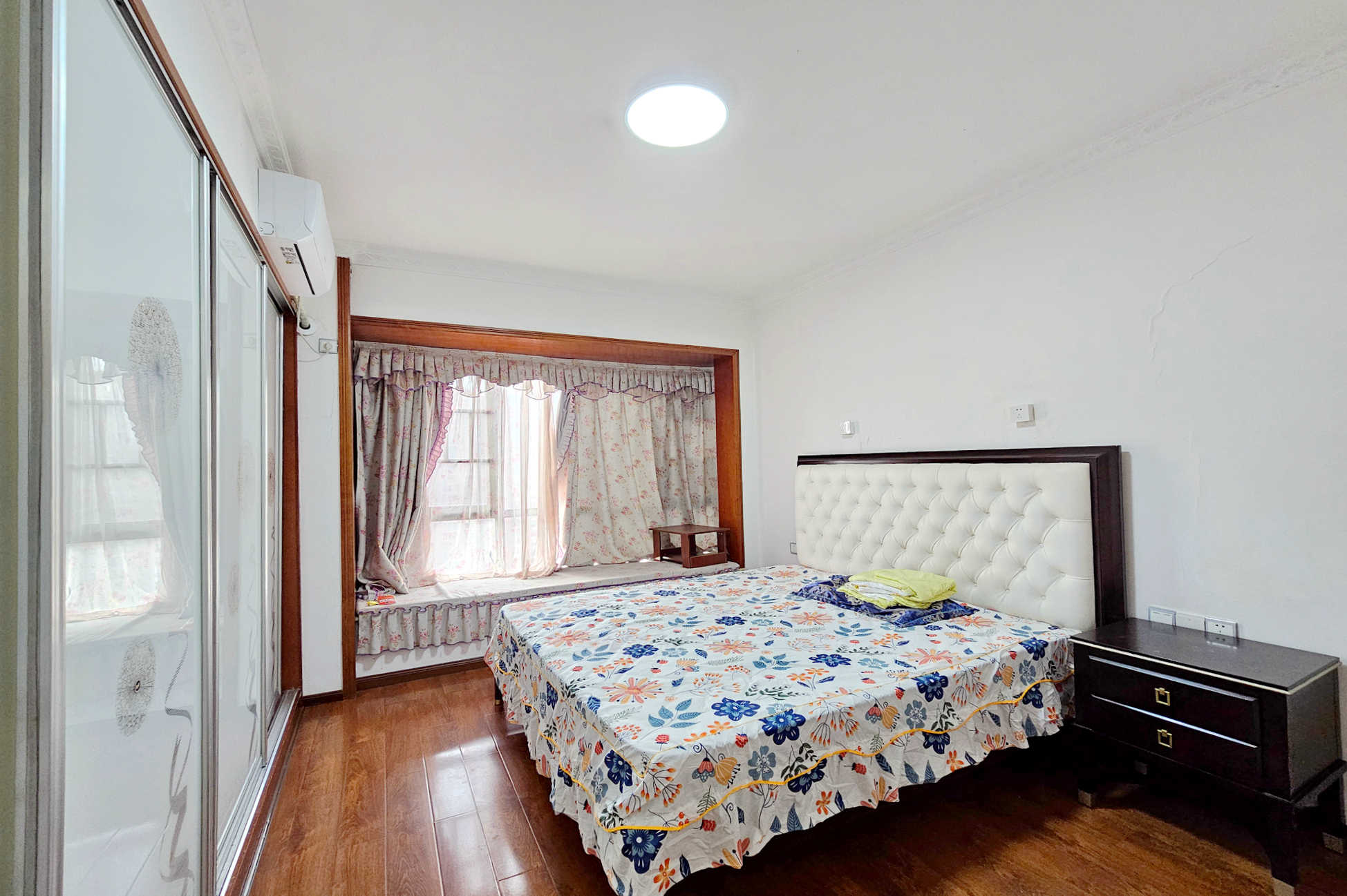 茂华国际湘 4室2厅2卫 167.8万 茂华国际湘 4室2厅2卫 167.8万卧室