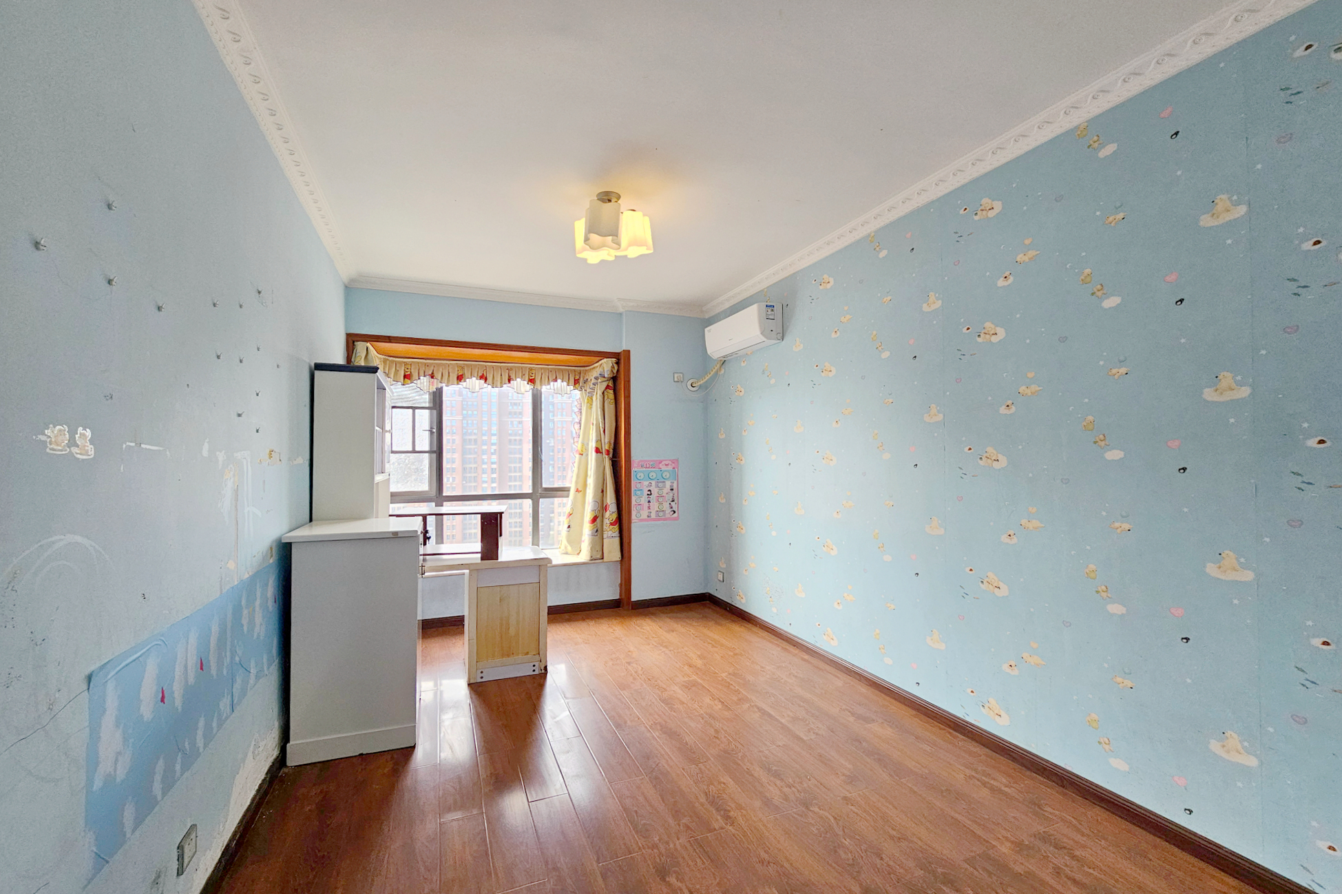 茂华国际湘 4室2厅2卫 167.8万 茂华国际湘 4室2厅2卫 167.8万卧室