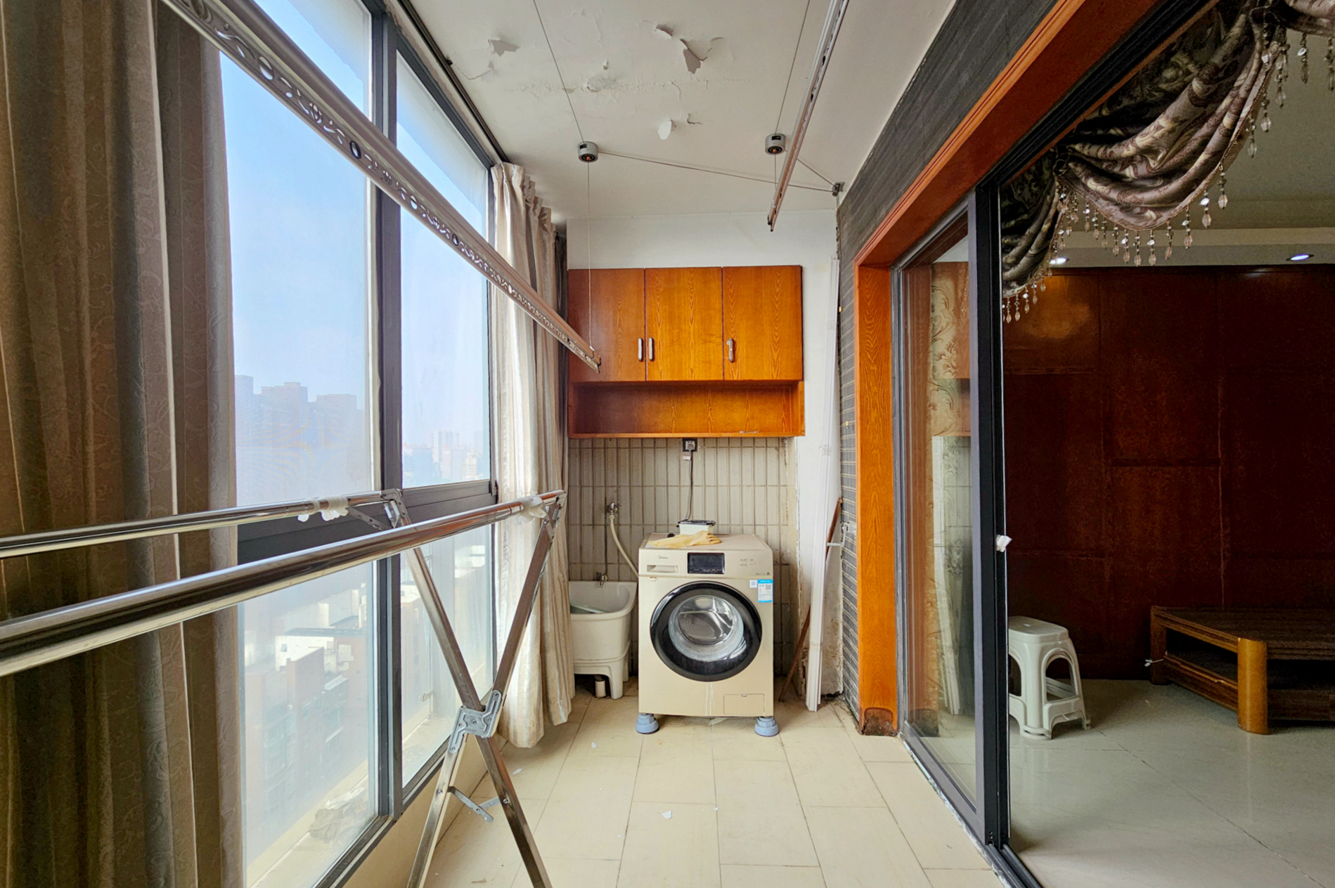 茂华国际湘 4室2厅2卫 167.8万 茂华国际湘 4室2厅2卫 167.8万阳台