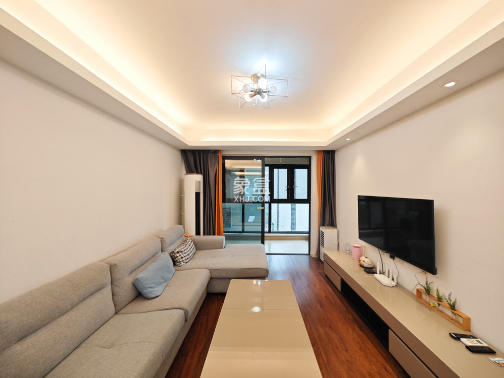 万科魅力之城观澜里  3室2厅2卫    110.0万