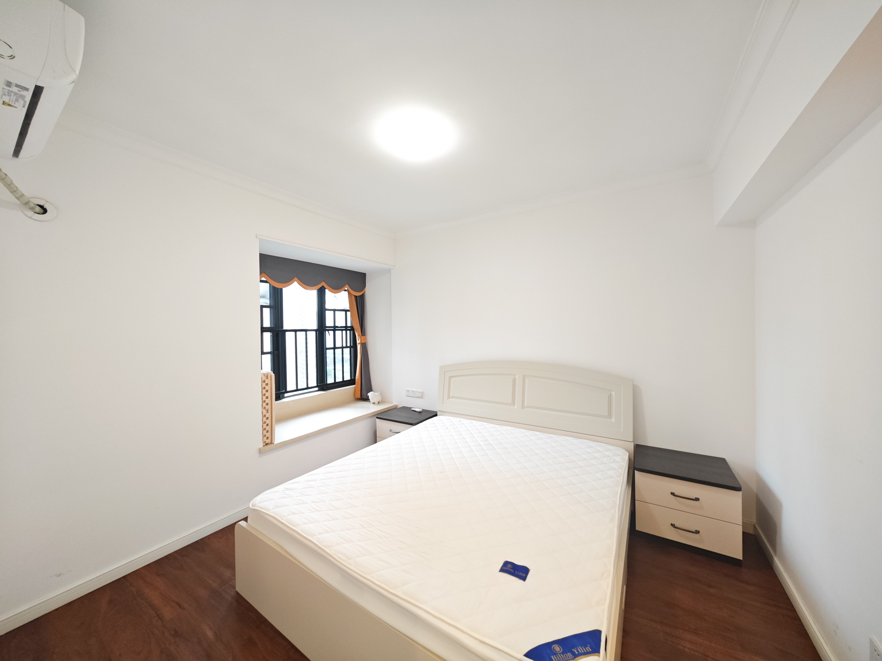 万科魅力之城观澜里  3室2厅2卫    105.8万卧室