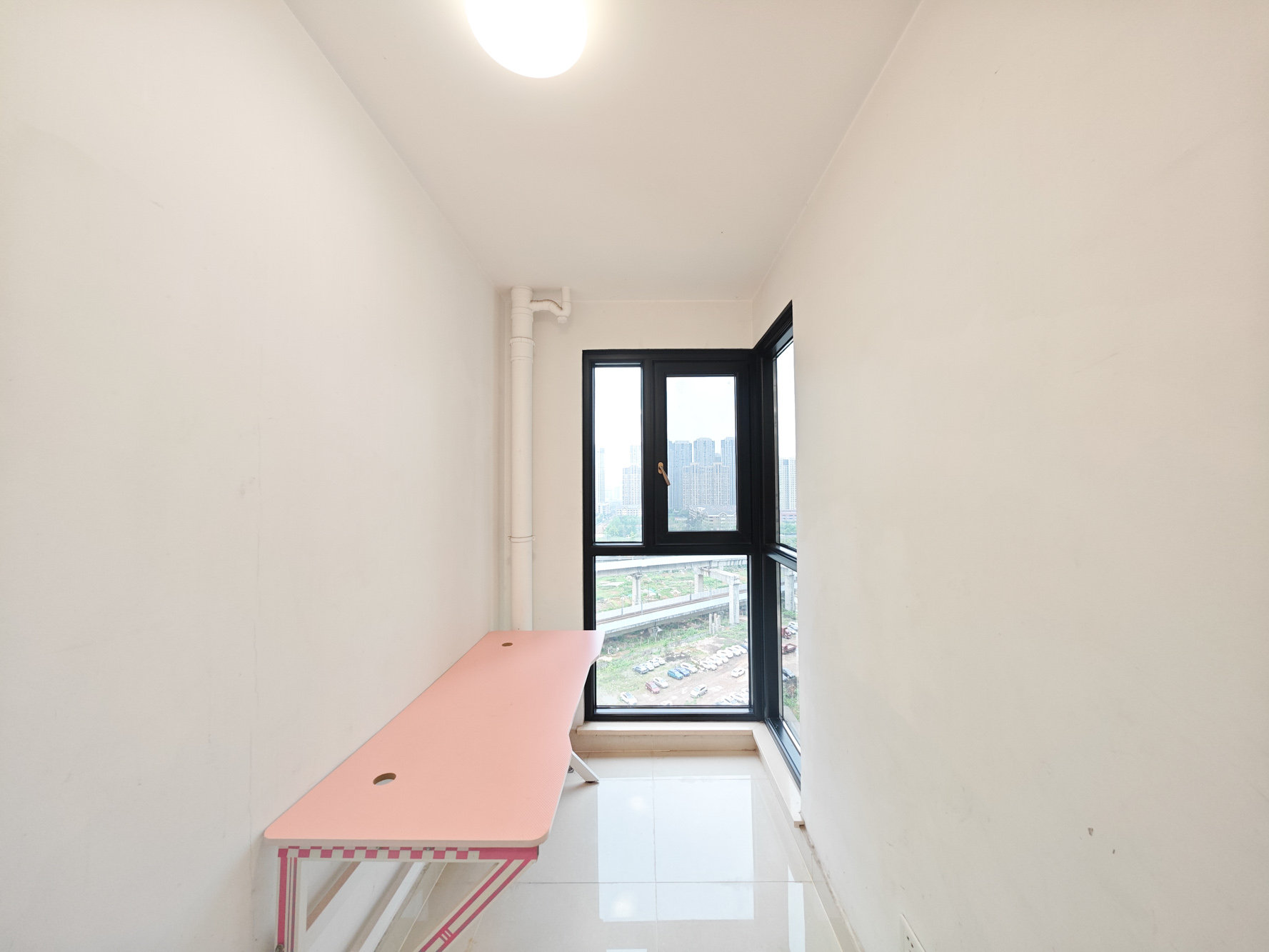 万科魅力之城观澜里  3室2厅2卫    105.8万阳台