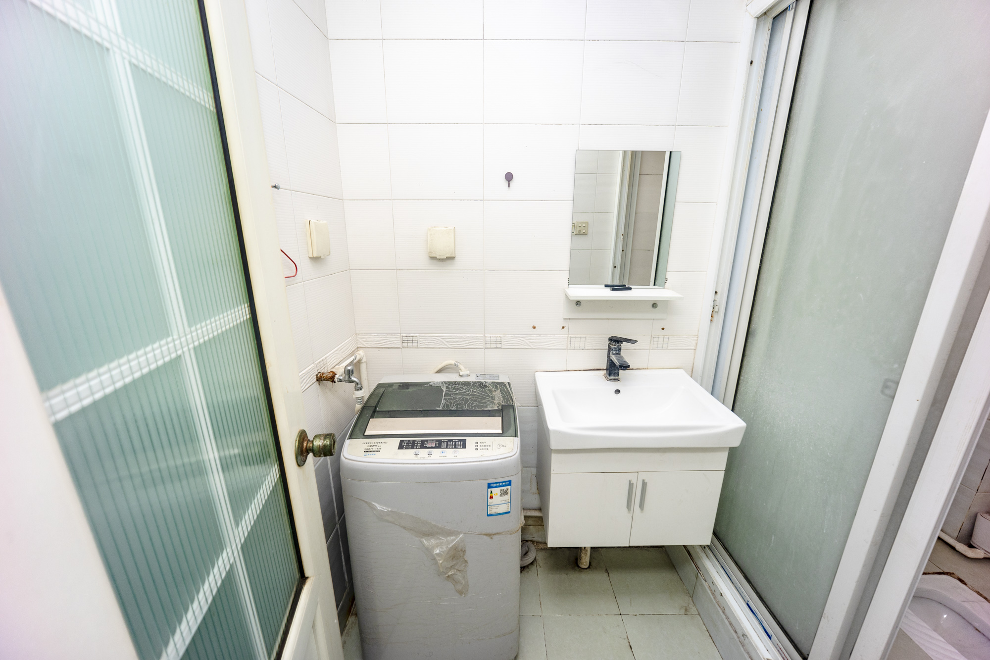 湖南第六工程有限公司机关小区(六公司机关大院)  2室1厅1卫    45.0万 湖南第六工程有限公司机关小区(六公司机关大院)  2室1厅1卫    45.0万卫生间