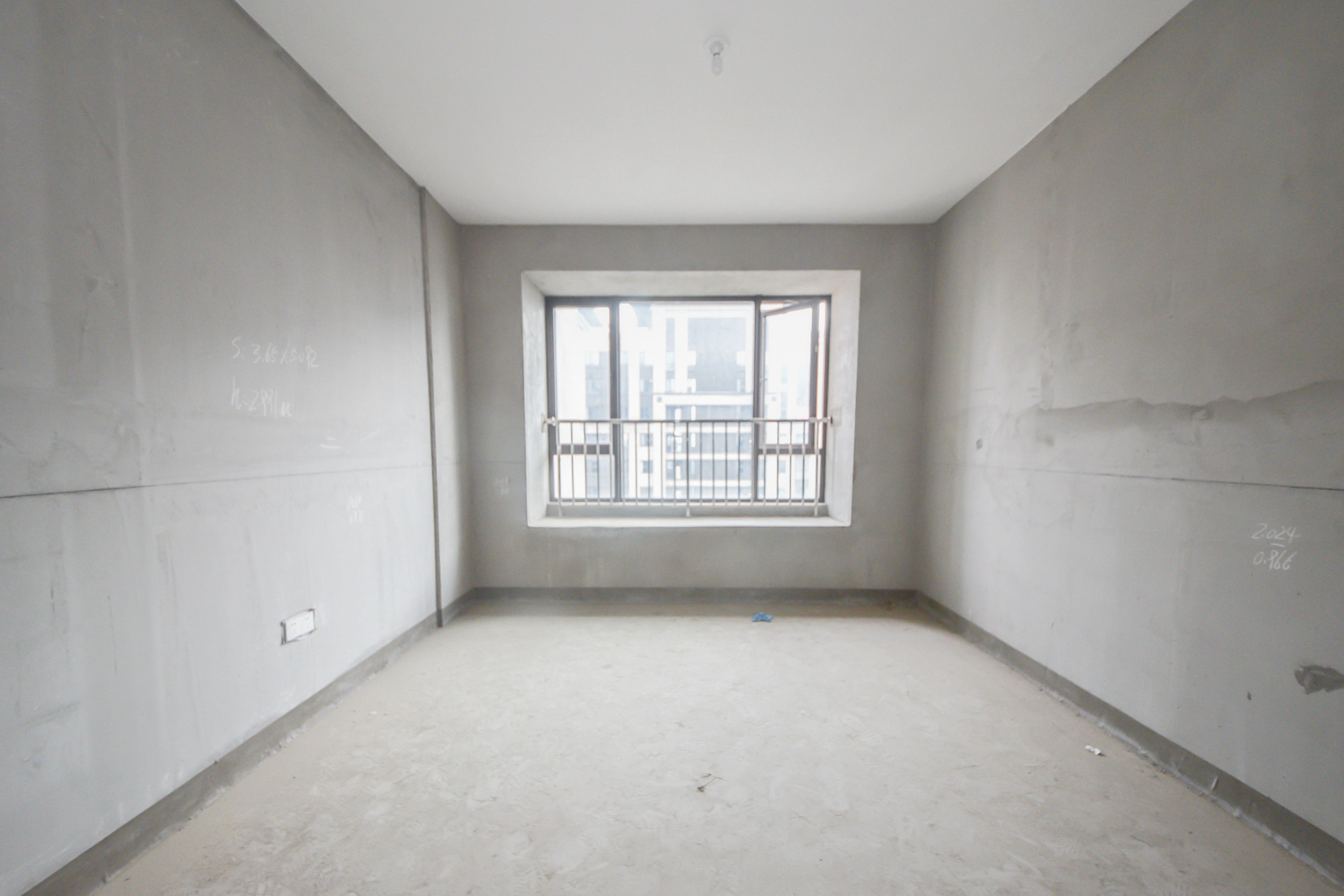 建发央玺(建发泱玺雅苑)  4室2厅3卫    350.0万 建发央玺(建发泱玺雅苑)  4室2厅3卫    350.0万卧室