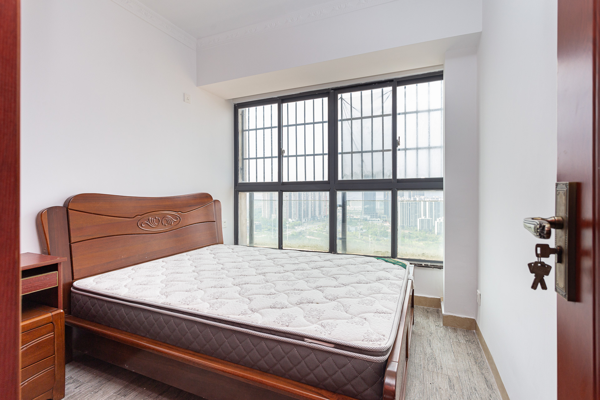 勤诚达新界 5室2厅2卫 110.0万 勤诚达新界 5室2厅2卫 110.0万卧室